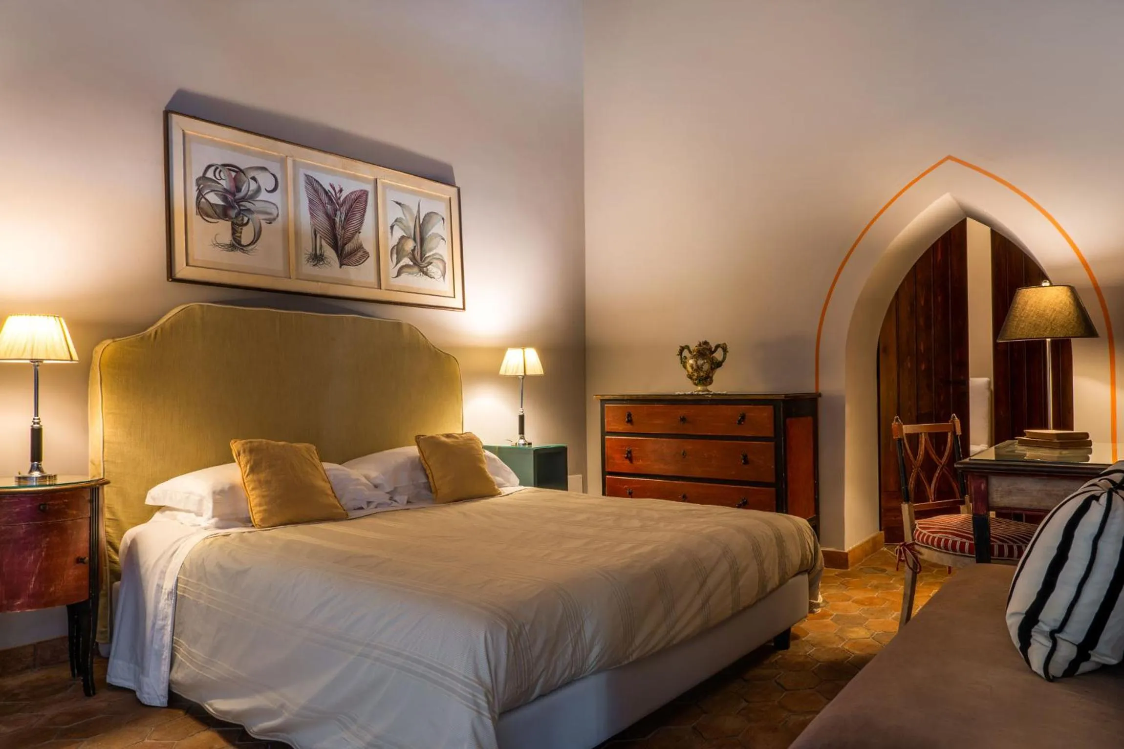 Bed in Hotel Villa Carlotta