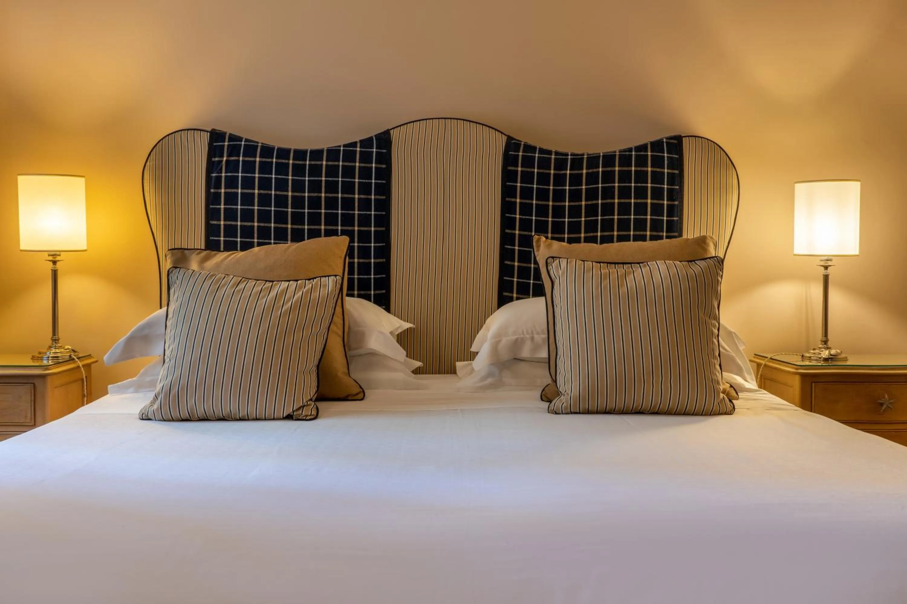 Bed in Hotel Villa Carlotta