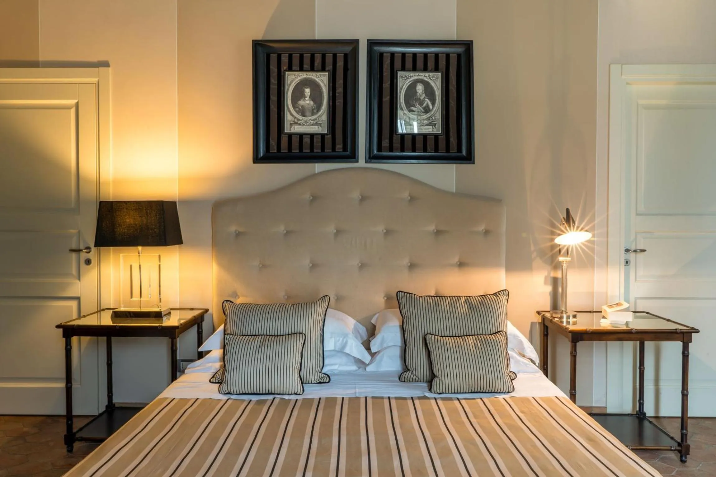 Bed in Hotel Villa Carlotta