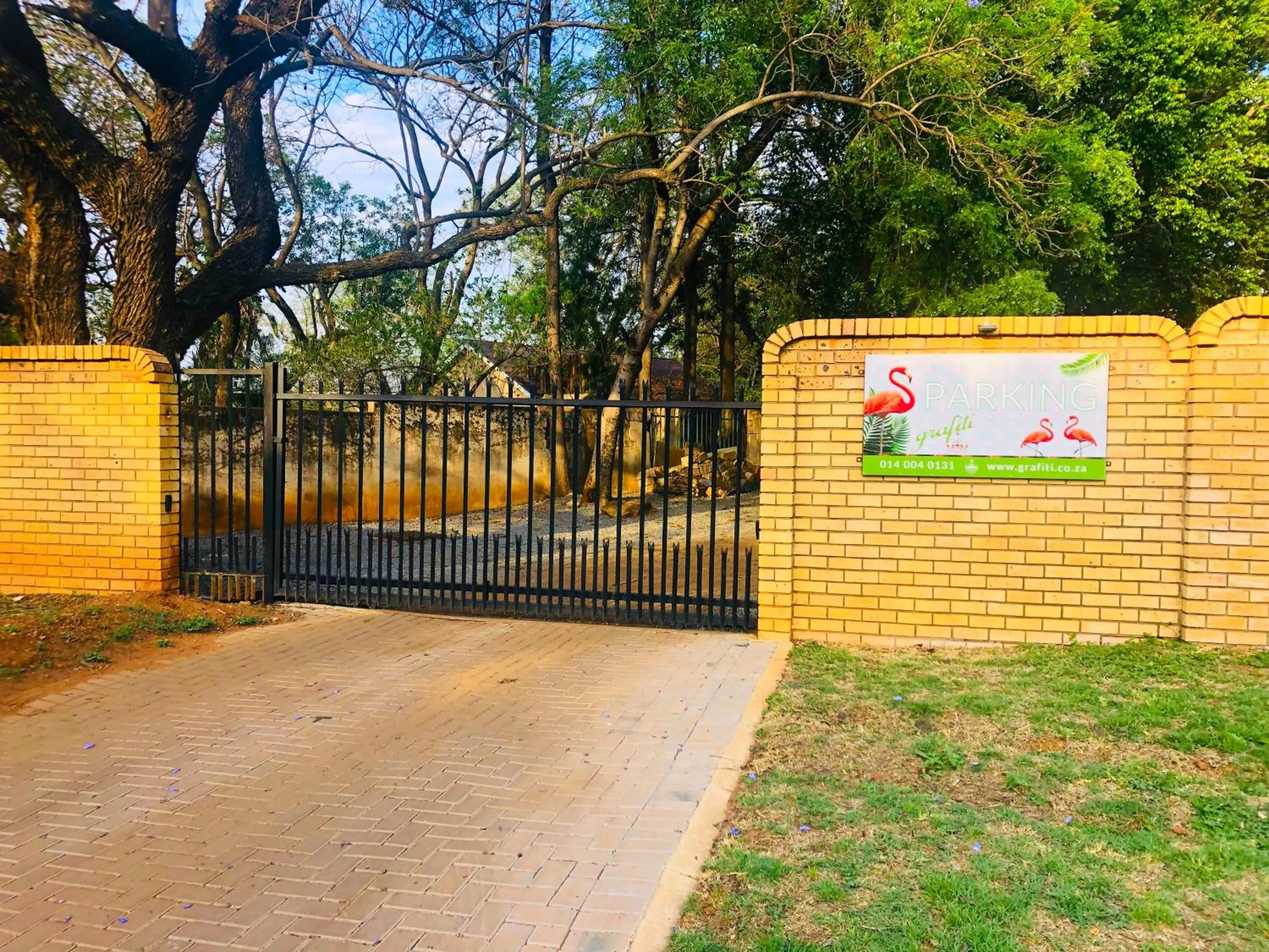 Parking in Grafiti Boutique Hotel