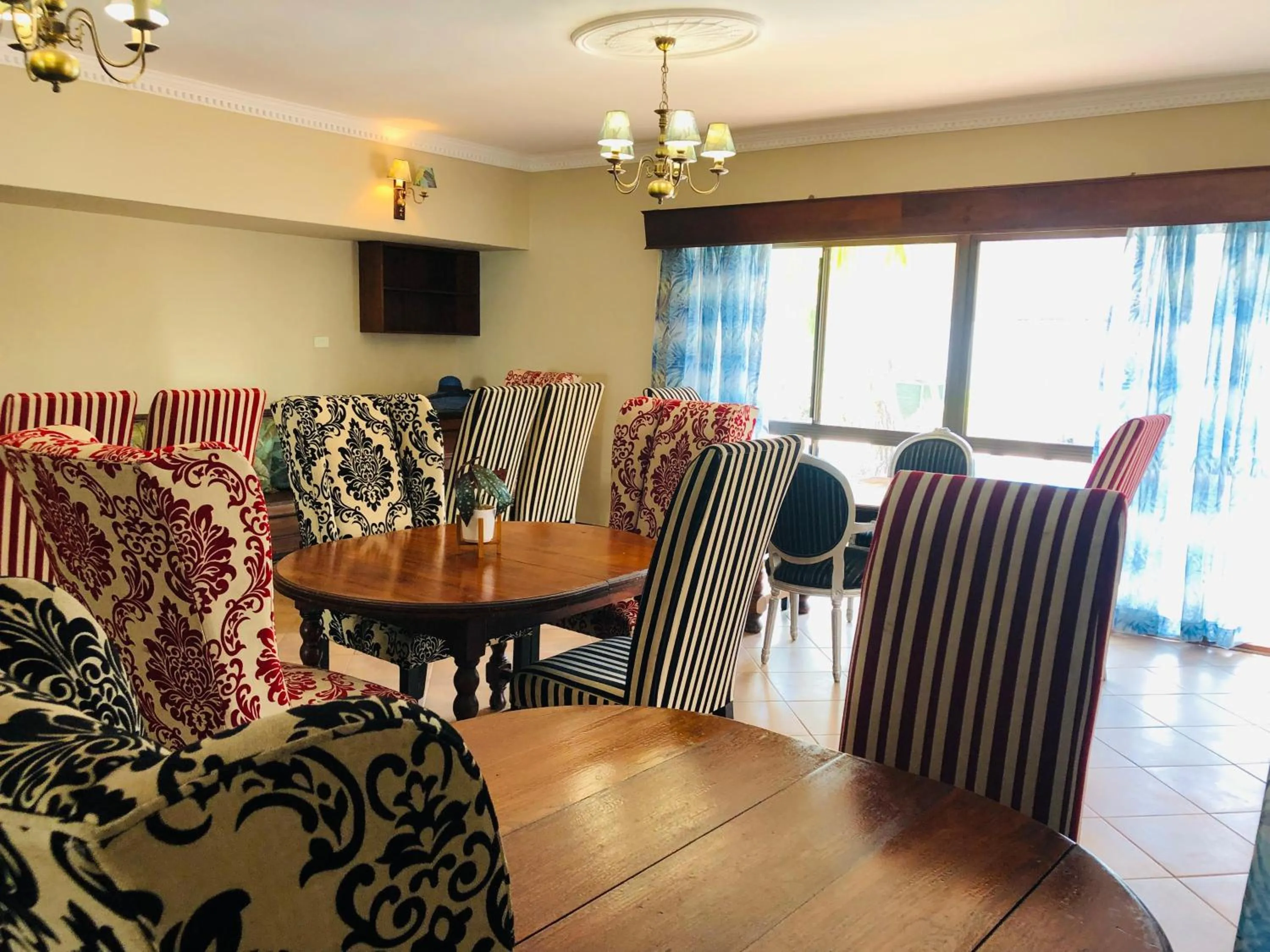 Restaurant/places to eat in Grafiti Boutique Hotel