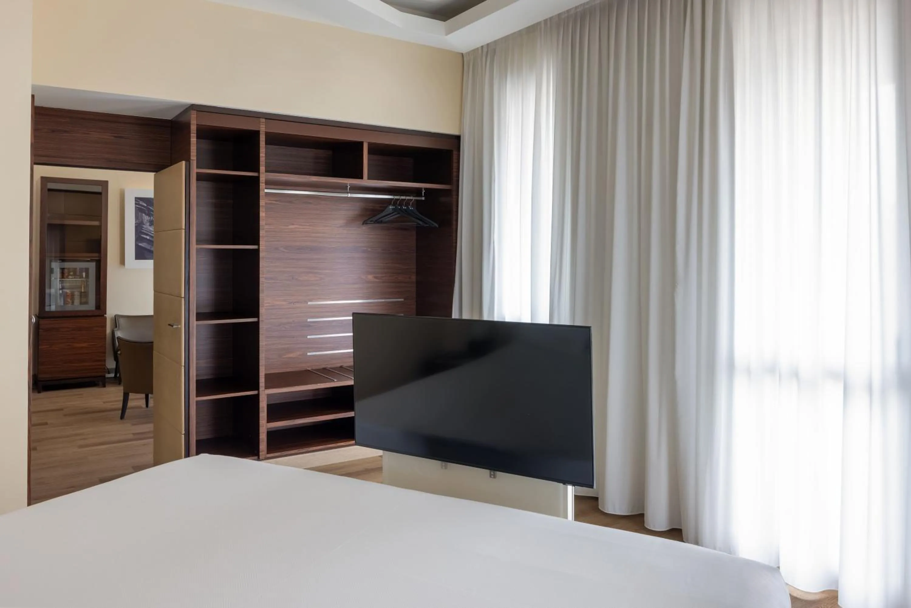 Bedroom, Bed in UNA Hotels Cusani Milano
