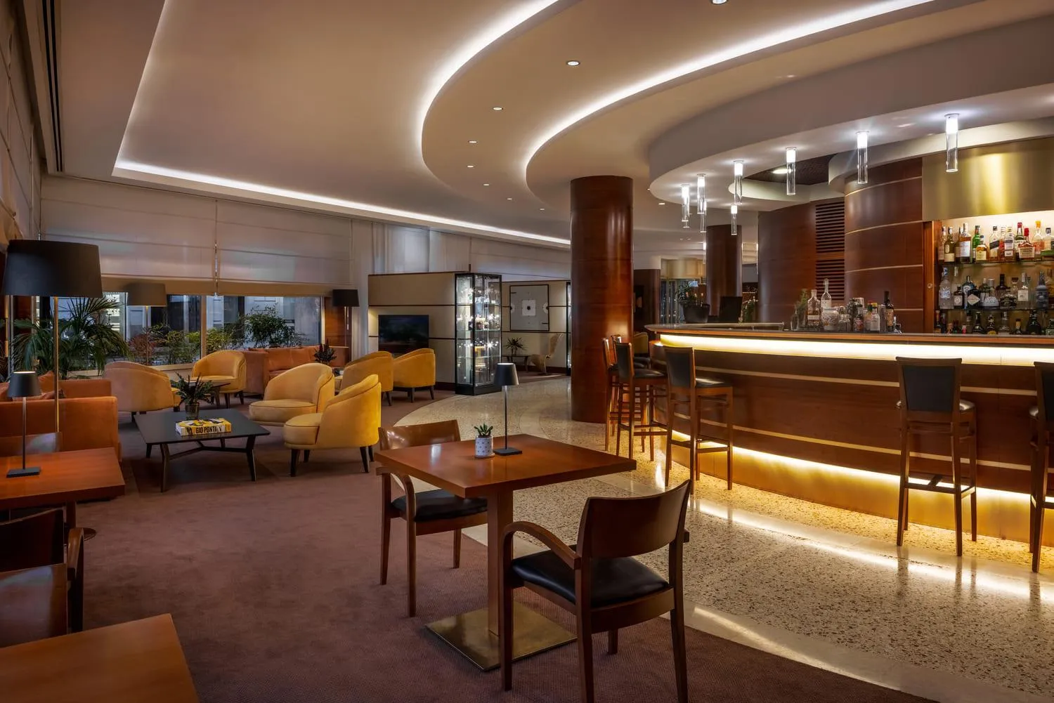 Lounge or bar in UNA Hotels Cusani Milano