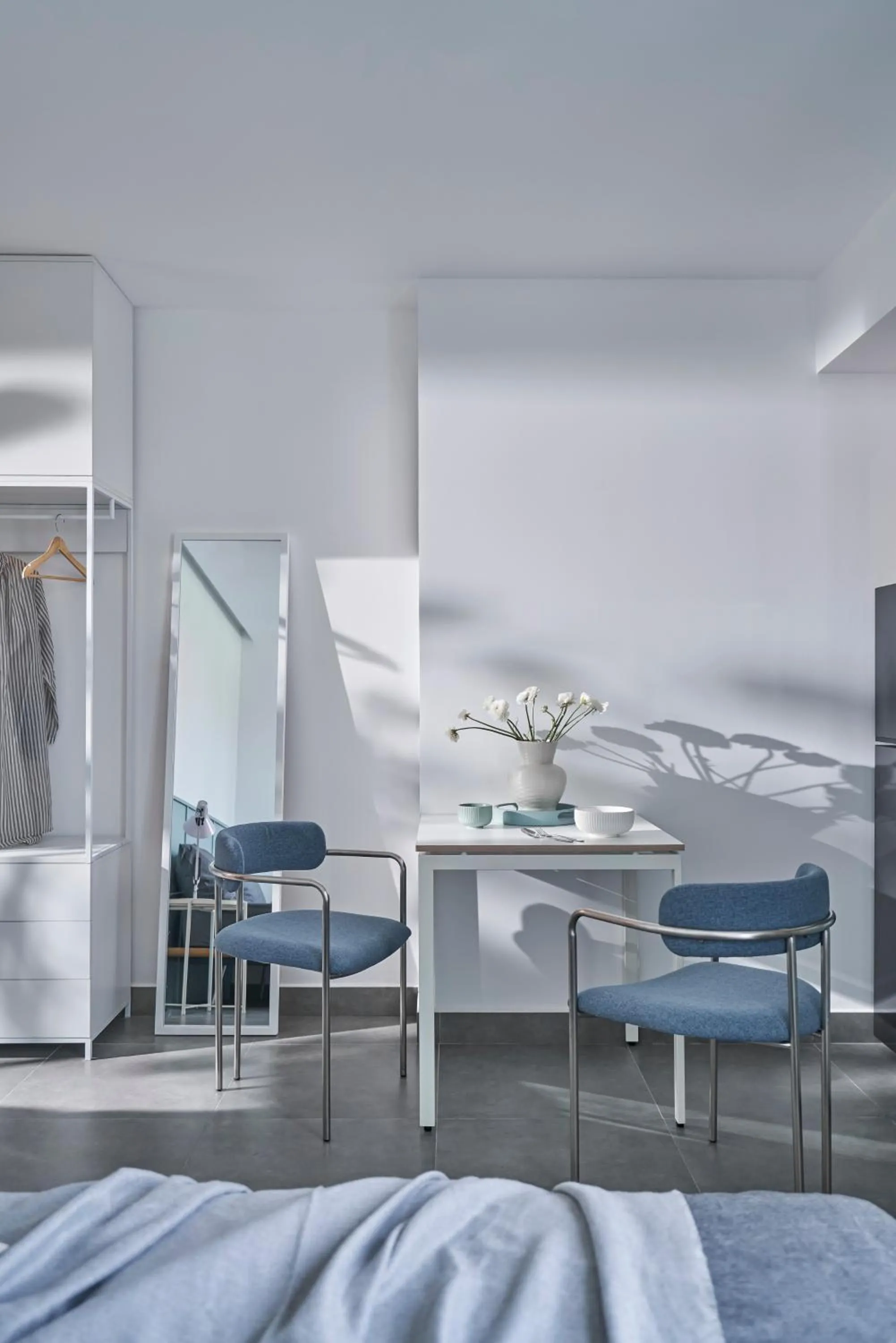 Seating area, Bed in M Village Living Trần Não