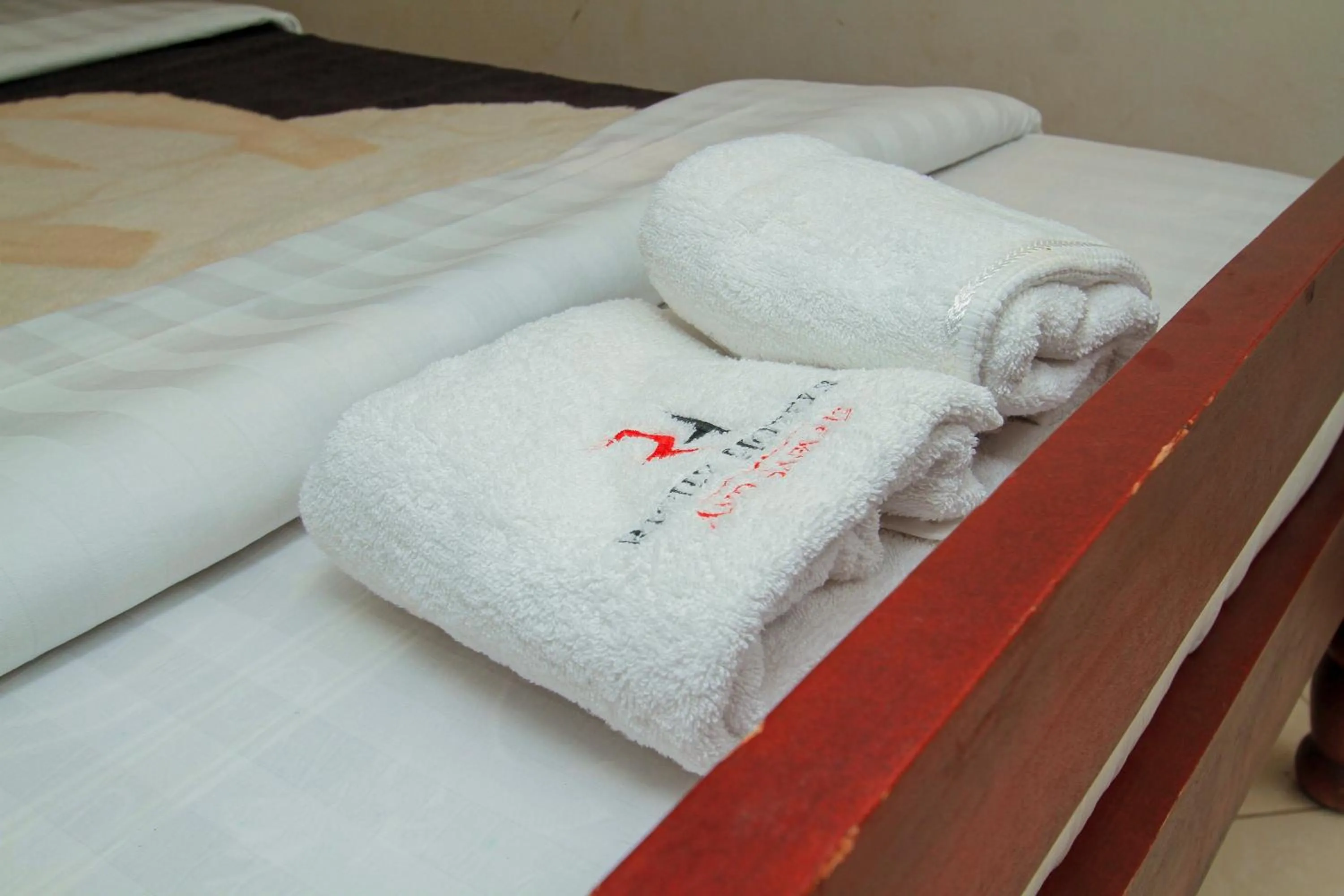 Bed in Richy Hotels and Safaris