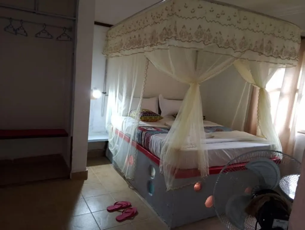 Bed in Richy Hotels and Safaris