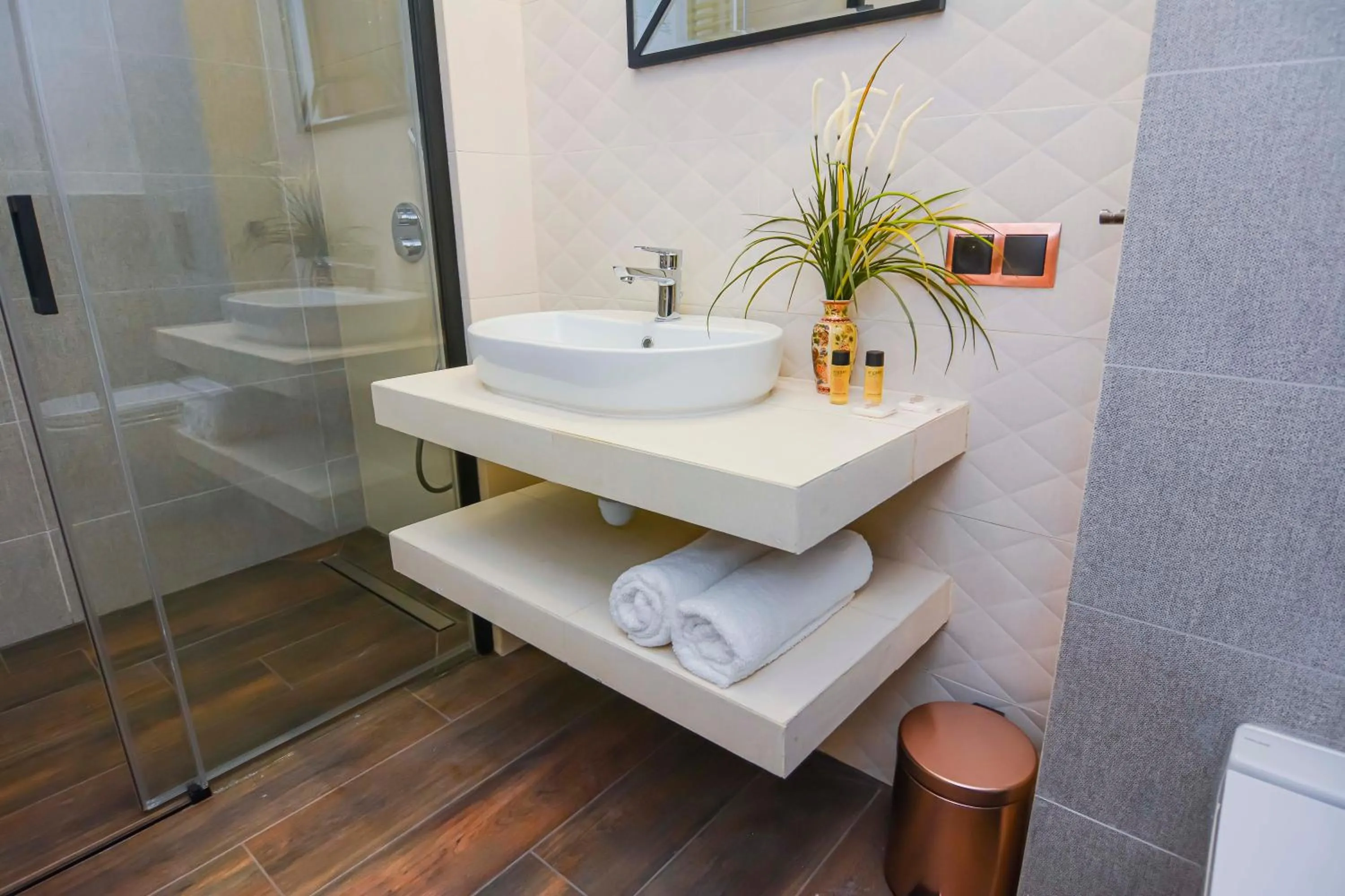 Shower in Willa Kashmir