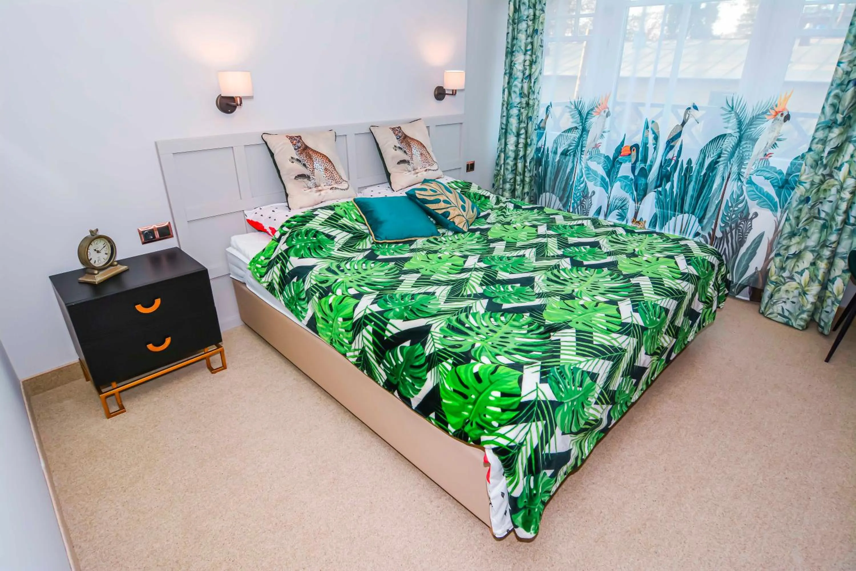 Bed in Willa Kashmir