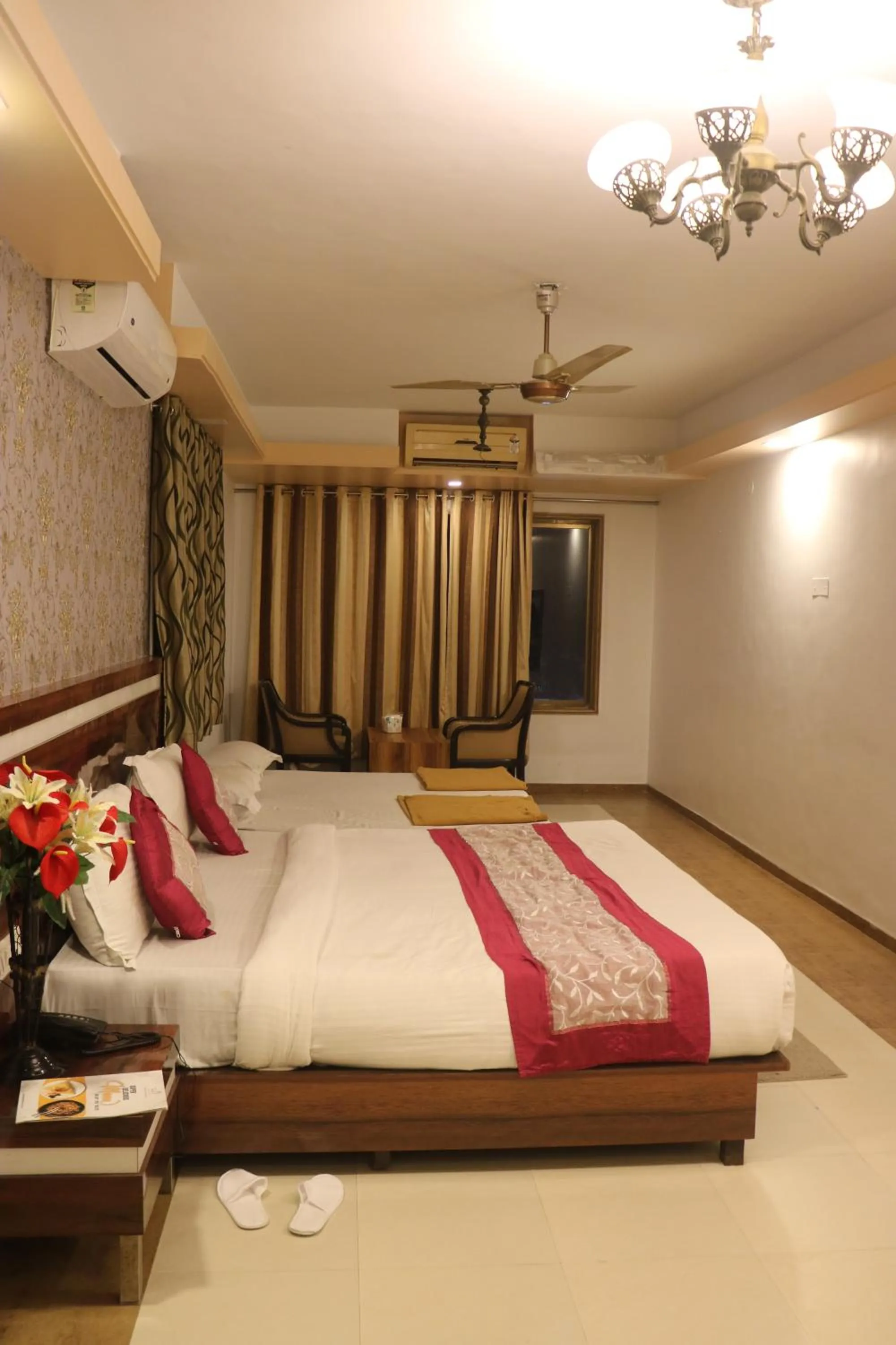 Photo of the whole room, Bed in Mountview Resort