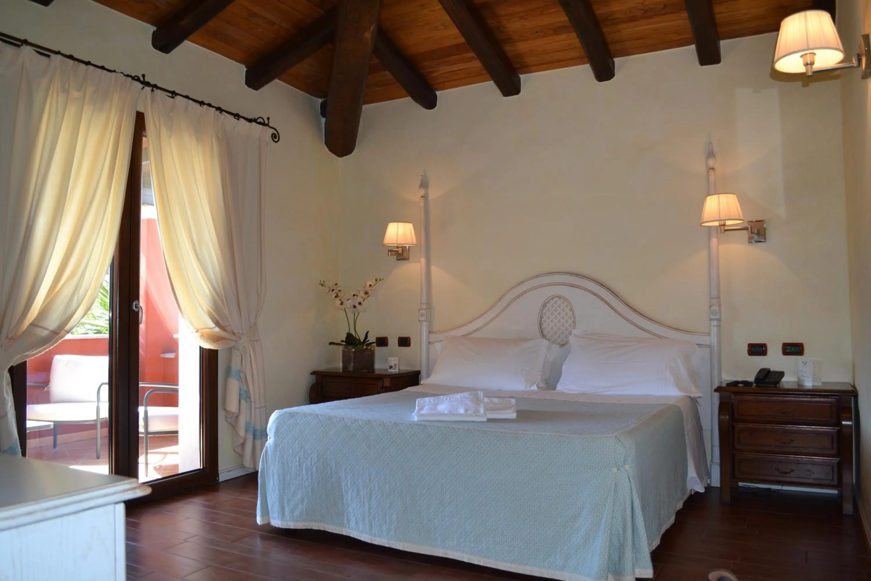 Bed in Hotel Sa Contonera