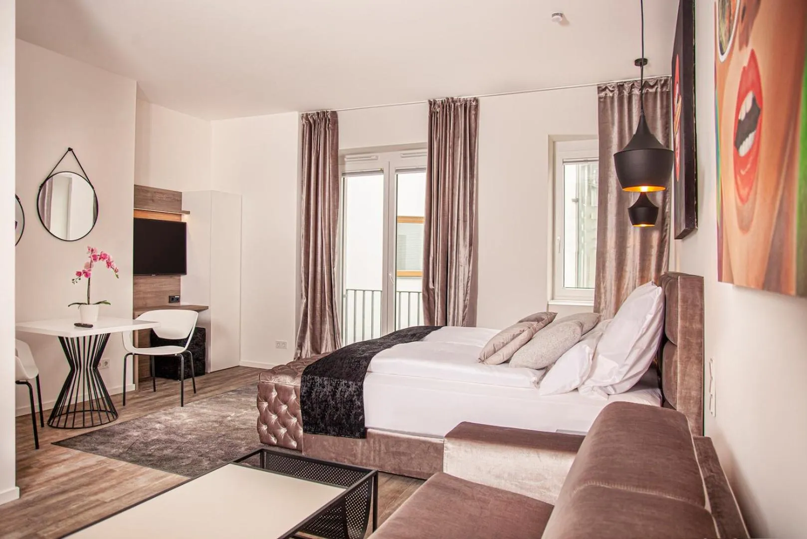 Photo of the whole room in The Faces Berlin Apartments