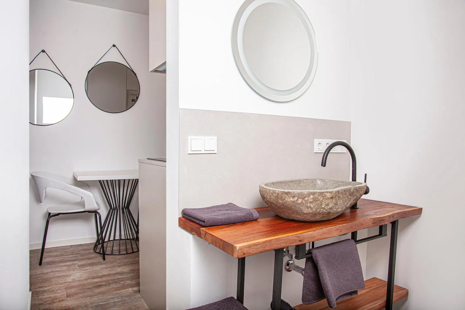 Bathroom in The Faces Berlin Apartments