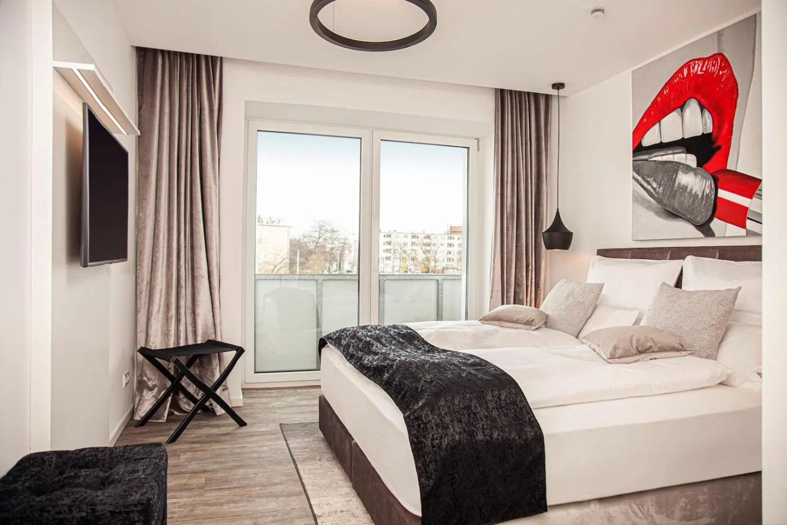 Photo of the whole room in The Faces Berlin Apartments