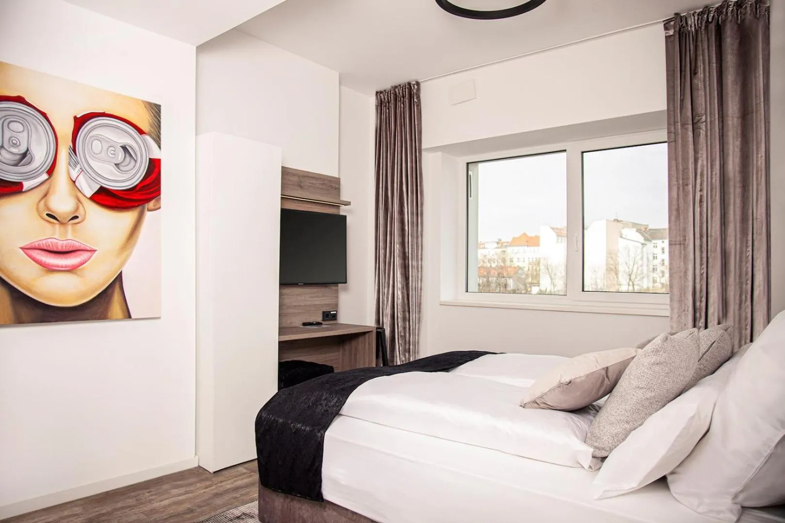 Photo of the whole room in The Faces Berlin Apartments