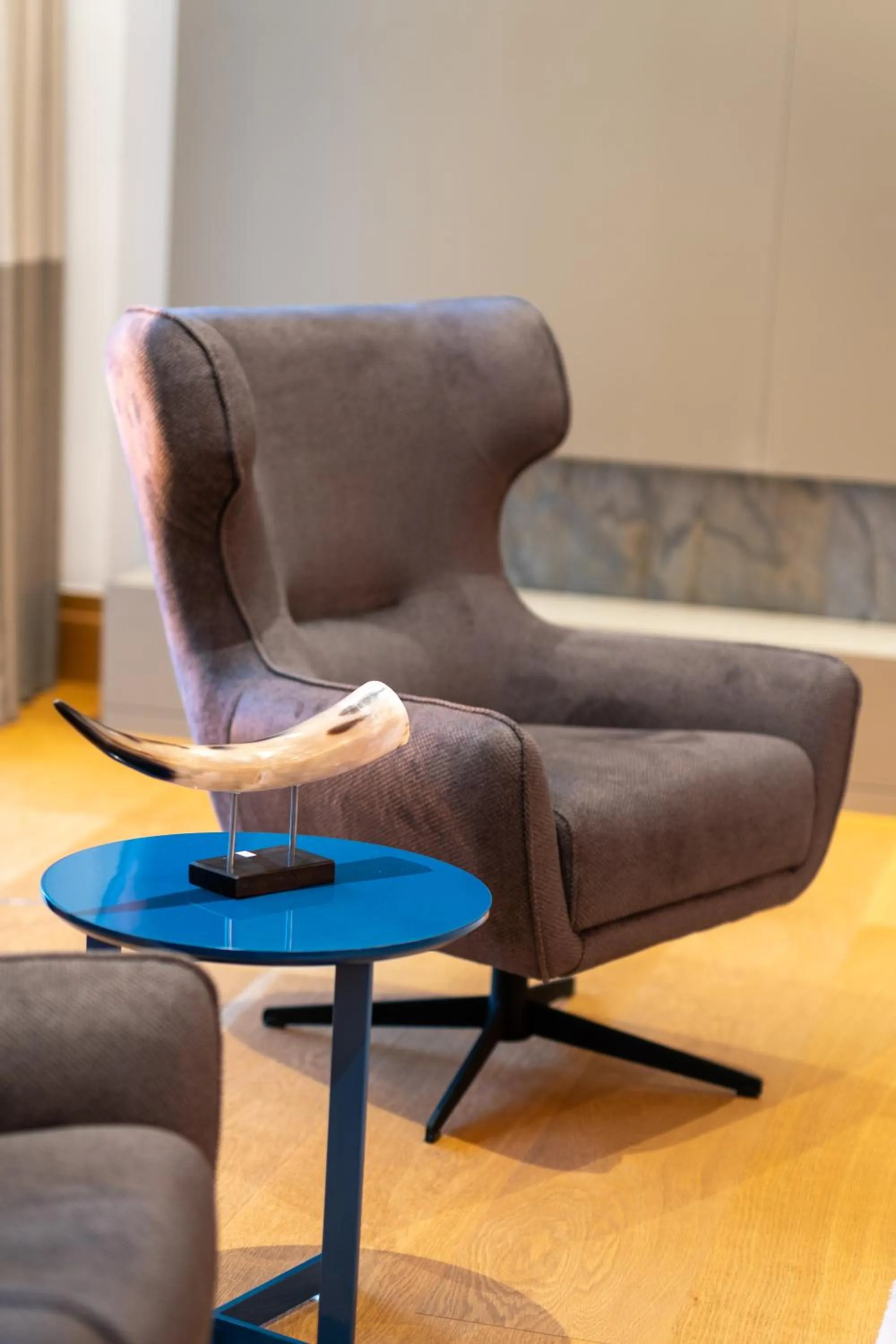 Seating area in Hiddenbay Teos Hotel