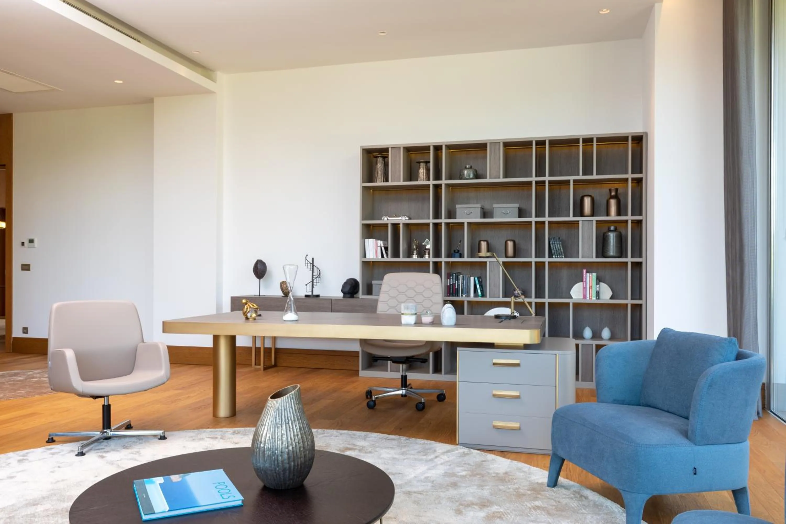 Seating area in Hiddenbay Teos Hotel