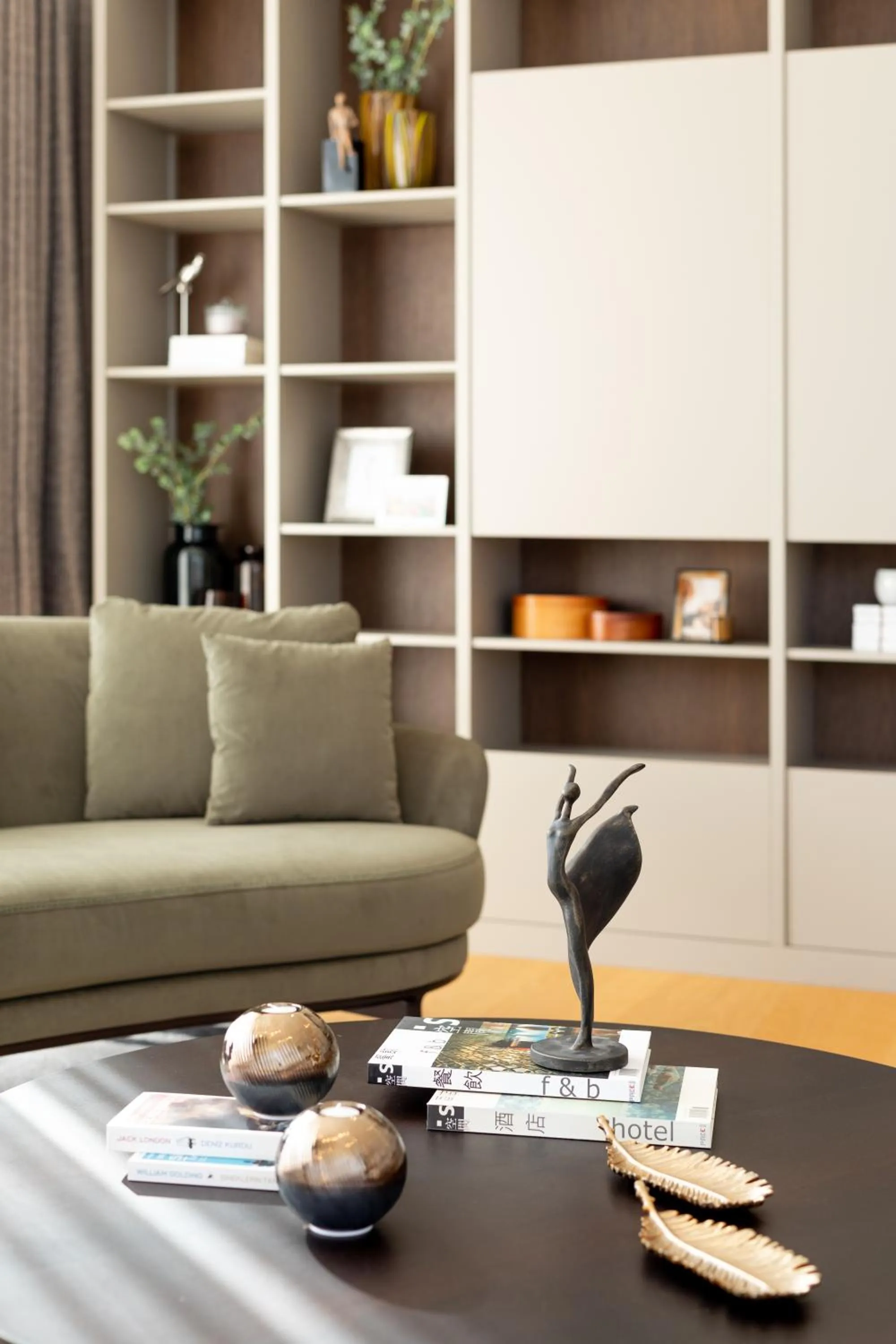 Seating area in Hiddenbay Teos Hotel