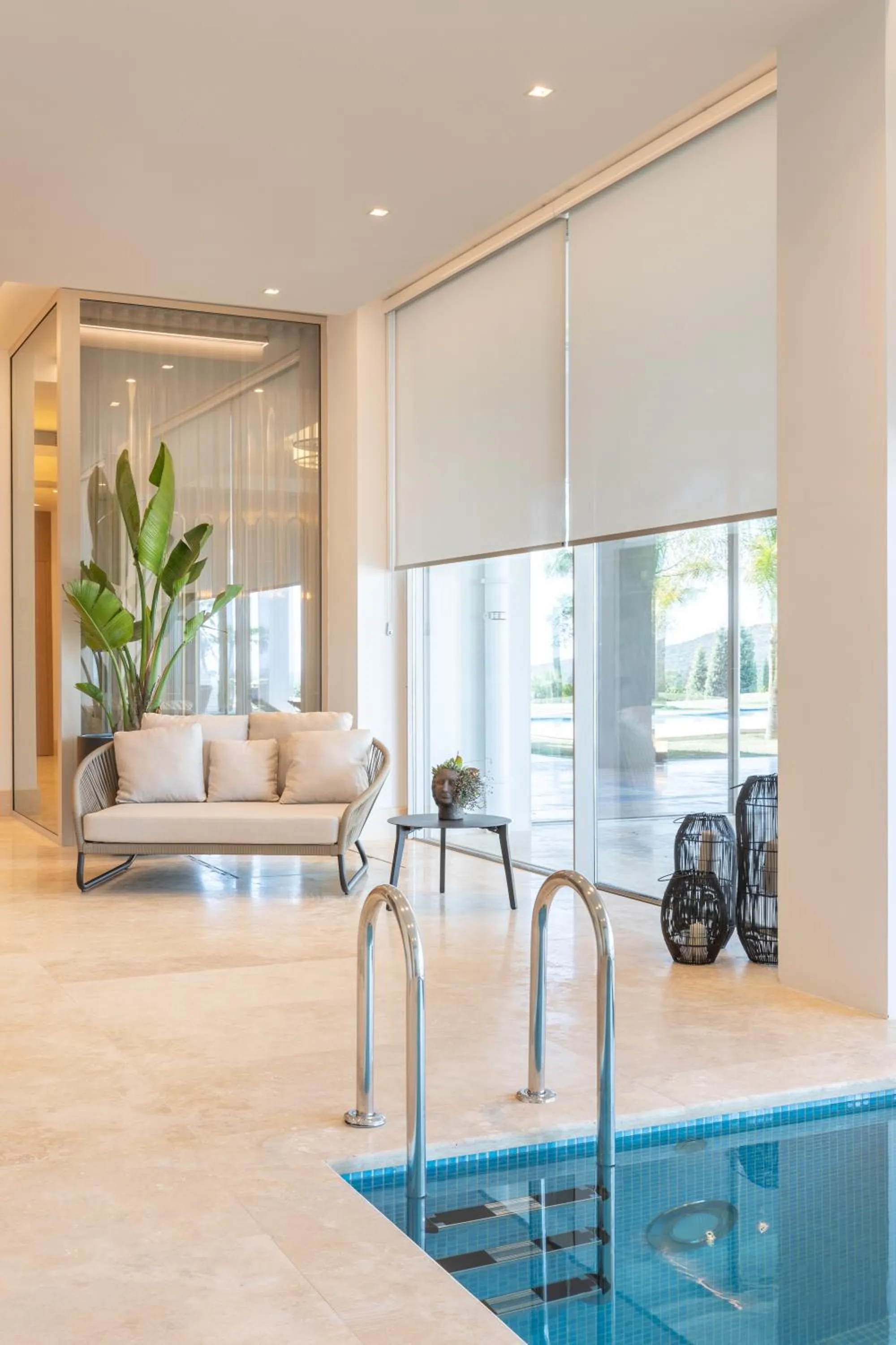 Seating area in Hiddenbay Teos Hotel