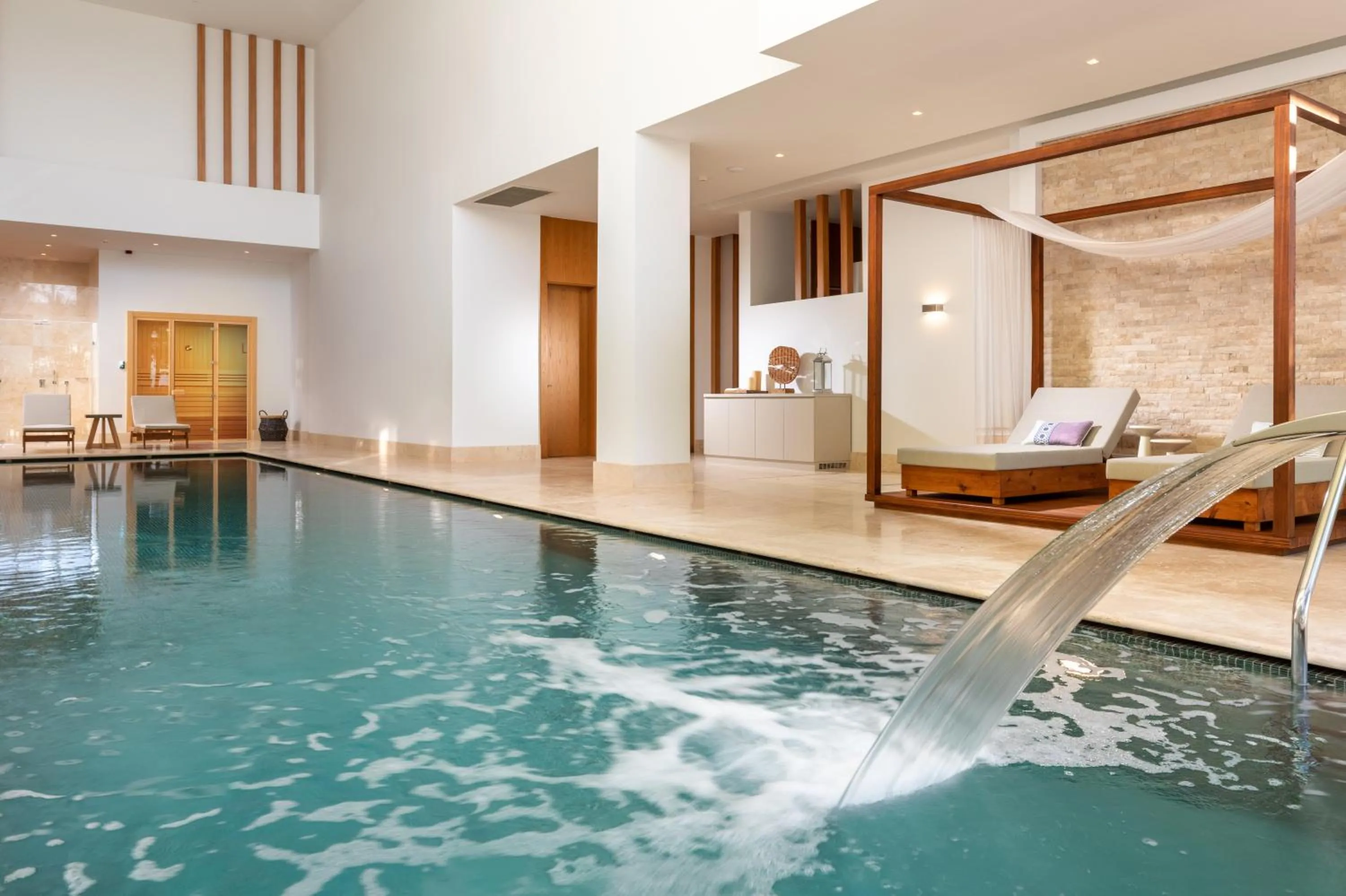 Swimming pool in Hiddenbay Teos Hotel