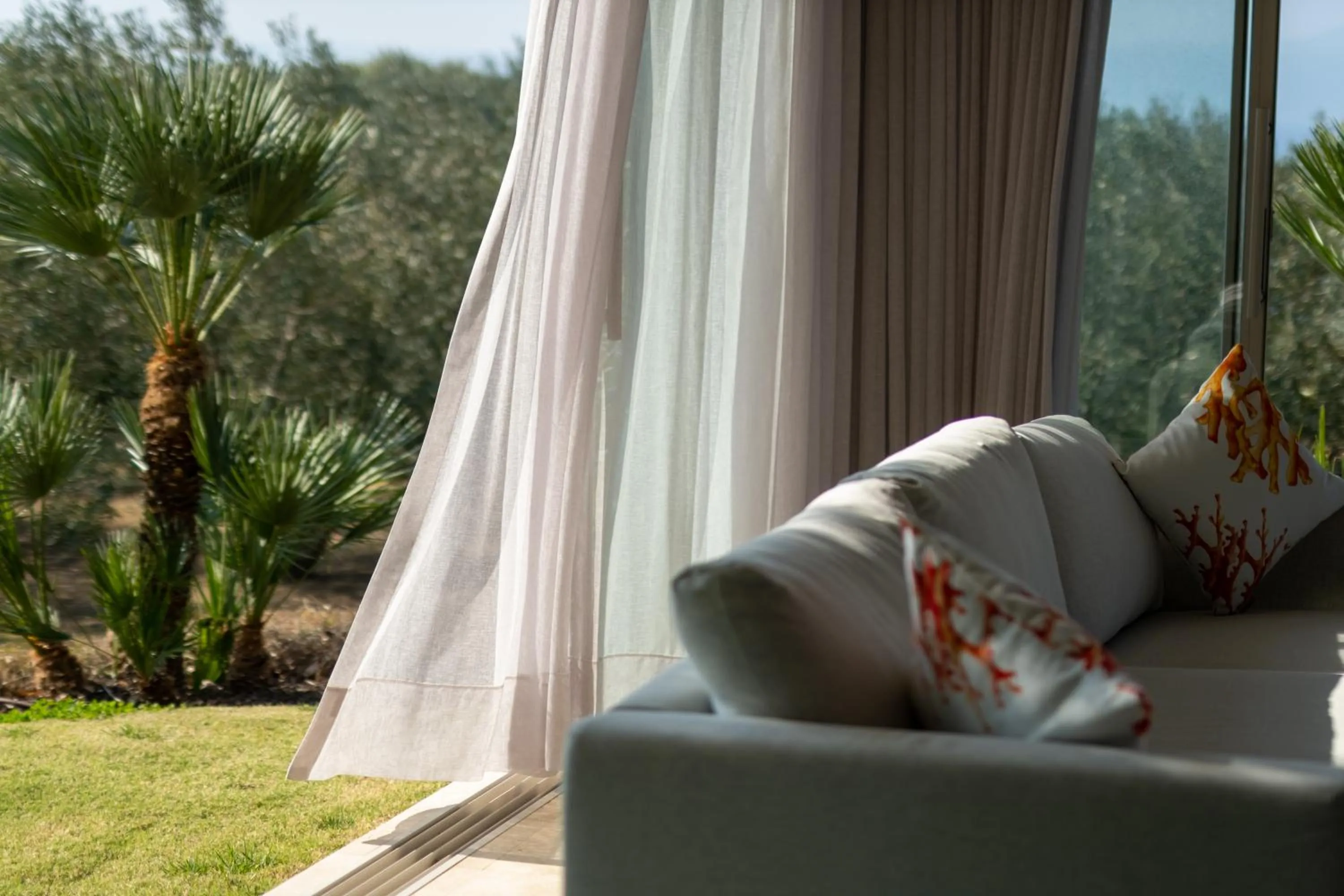 Day in Hiddenbay Teos Hotel