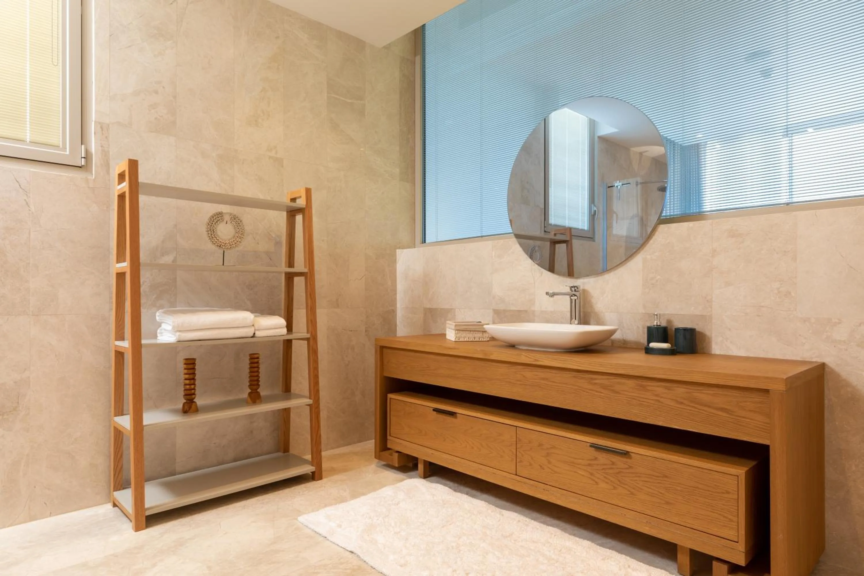 Bathroom in Hiddenbay Teos Hotel