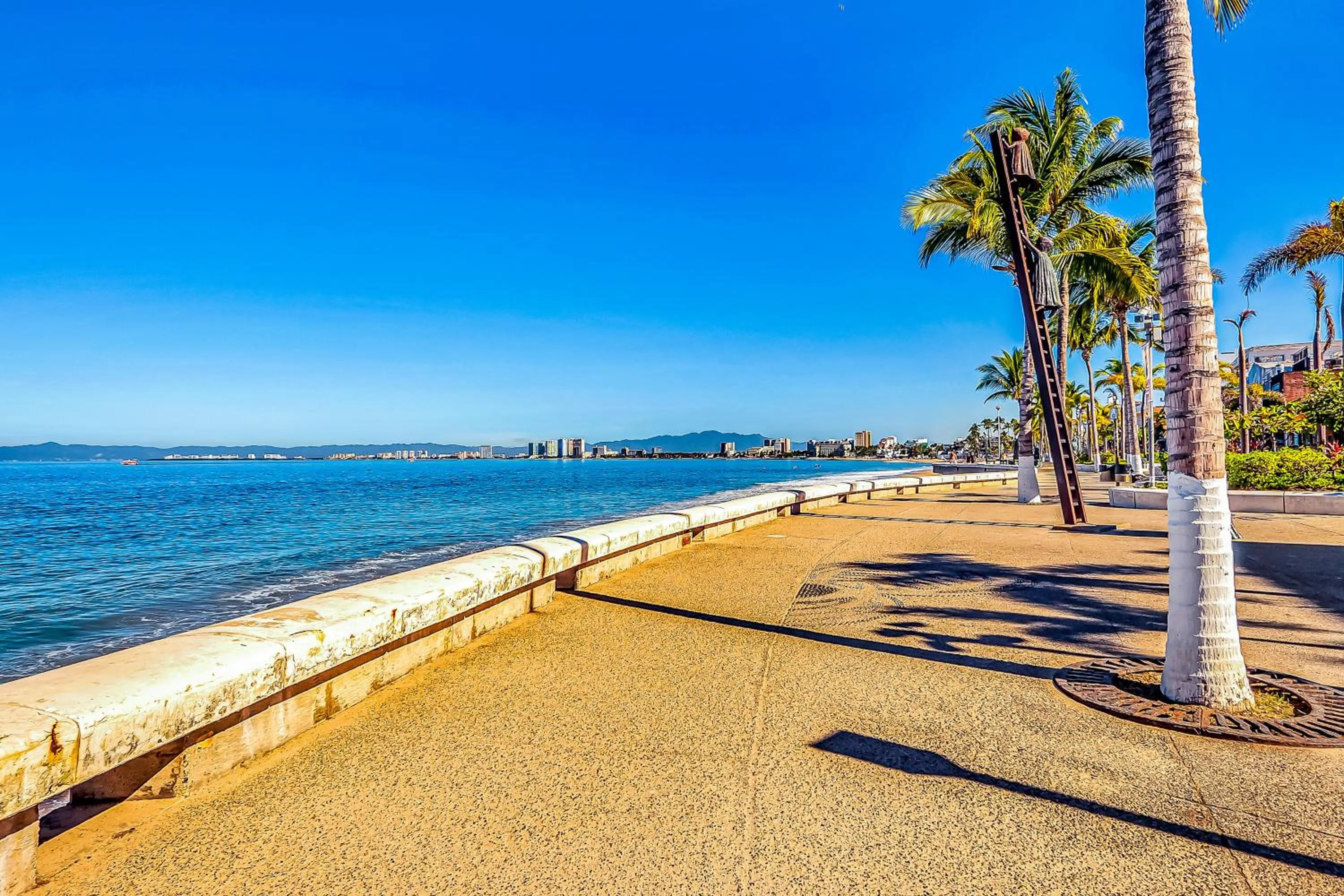 Malecon Beach Side Downtown Condo
