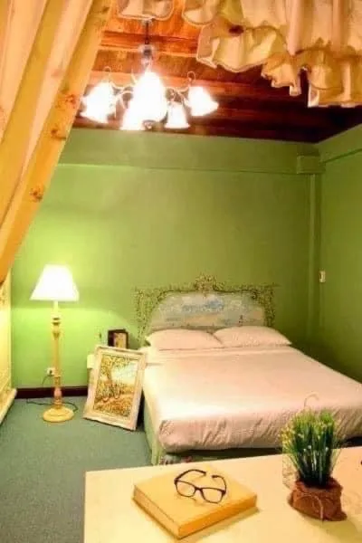 Bed in The Colored House Jomtien