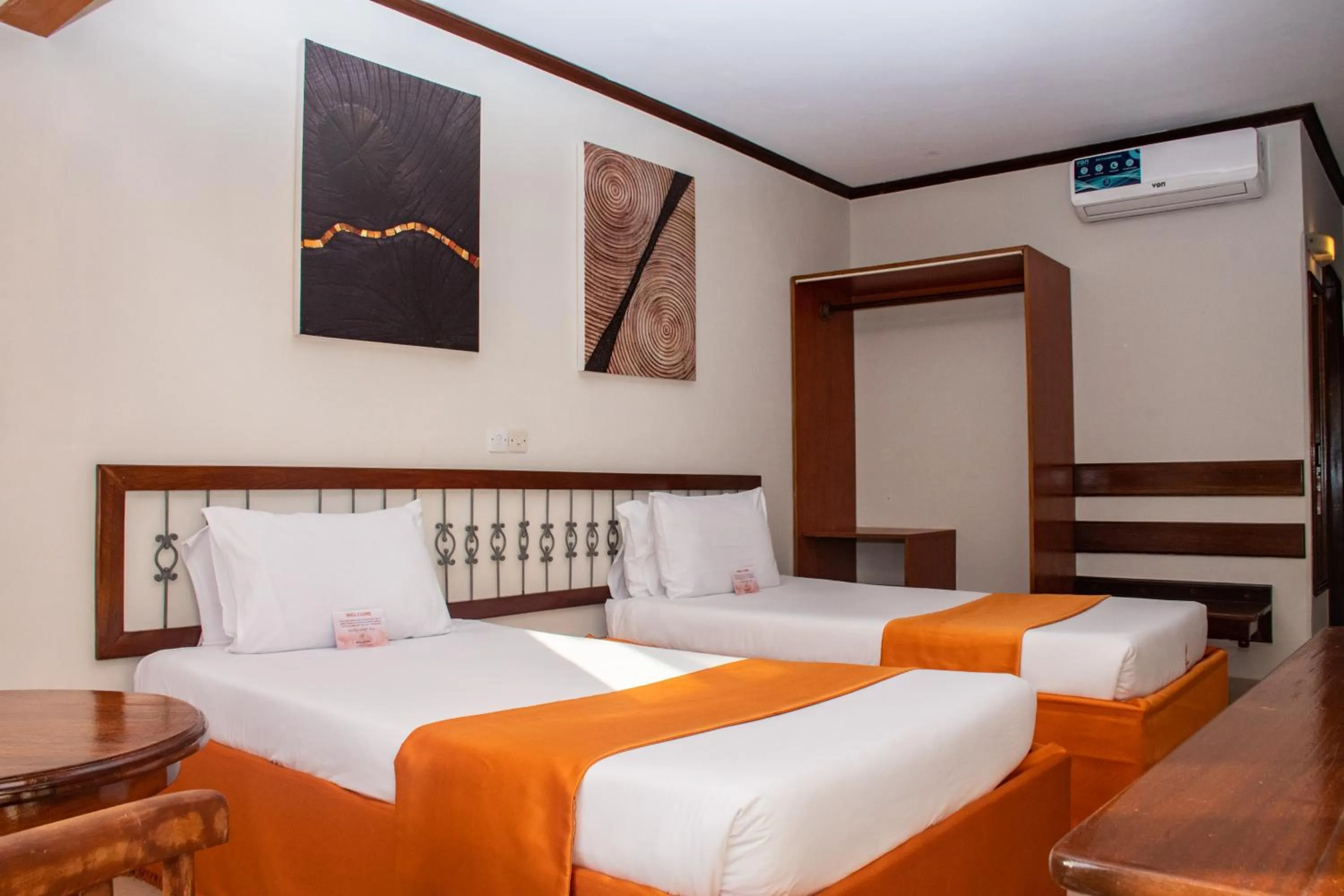 Bed in Hotel Boulevard Nairobi, City Centre CBD