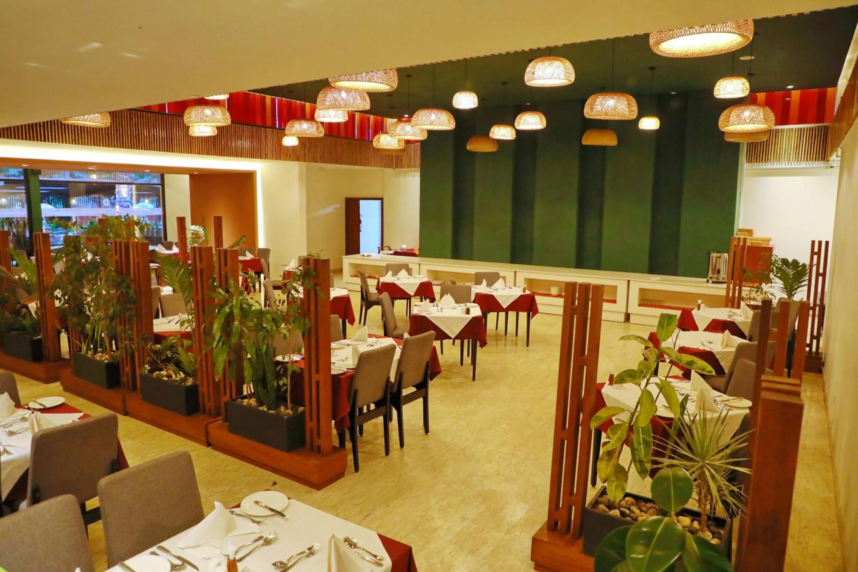 Restaurant/places to eat in Hotel Boulevard Nairobi, City Centre CBD