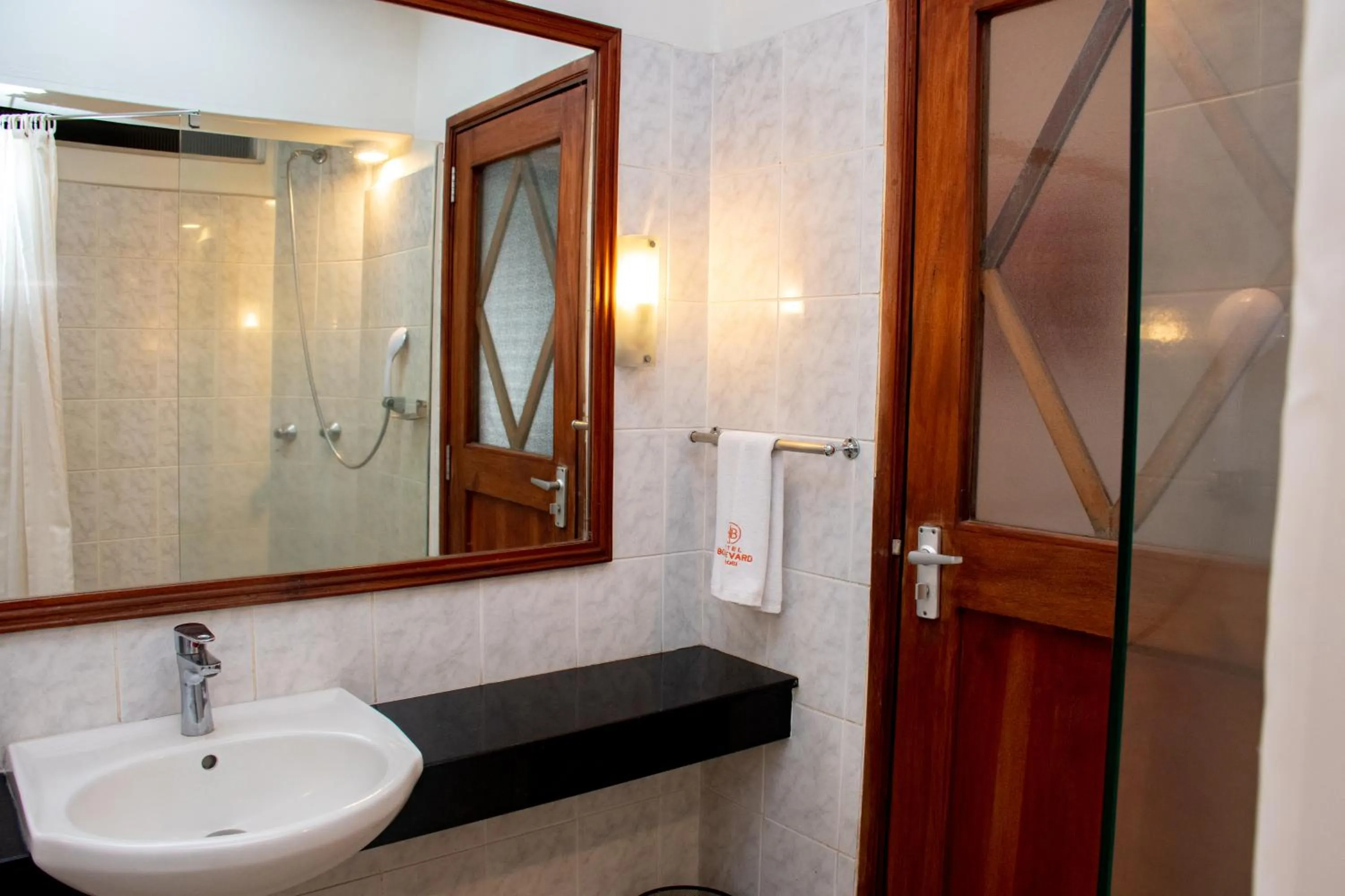 Bathroom in Hotel Boulevard Nairobi, City Centre CBD
