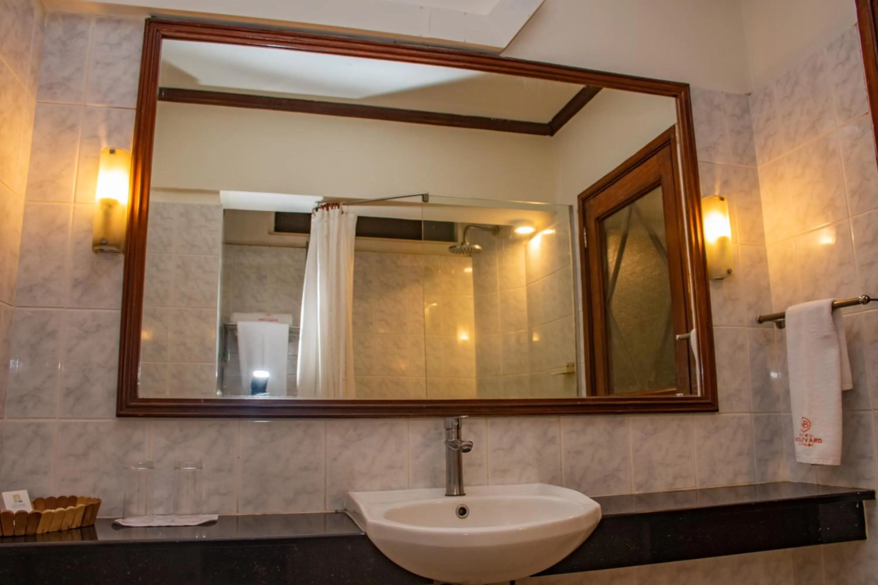 Bathroom in Hotel Boulevard Nairobi, City Centre CBD