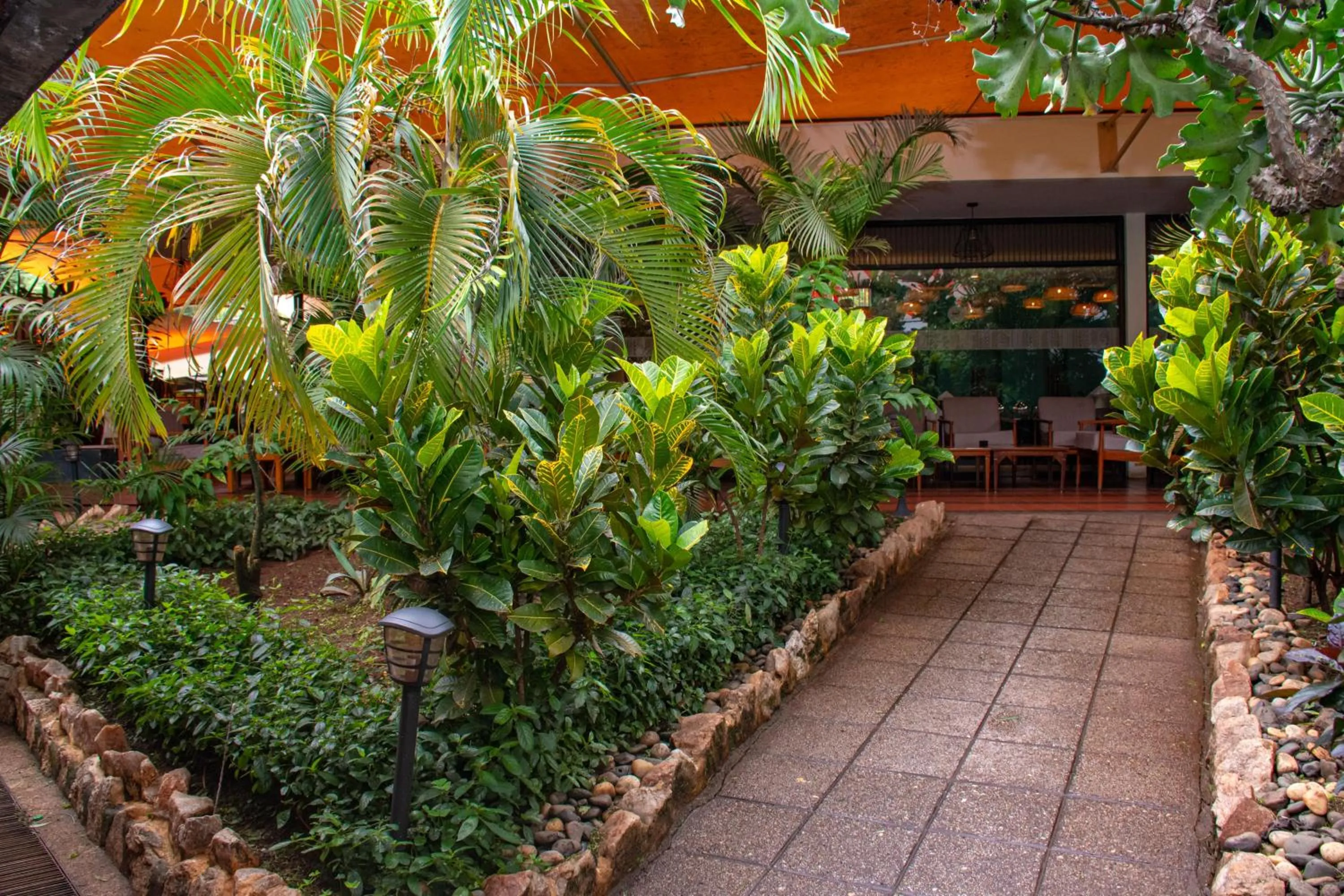 Restaurant/places to eat in Hotel Boulevard Nairobi, City Centre CBD