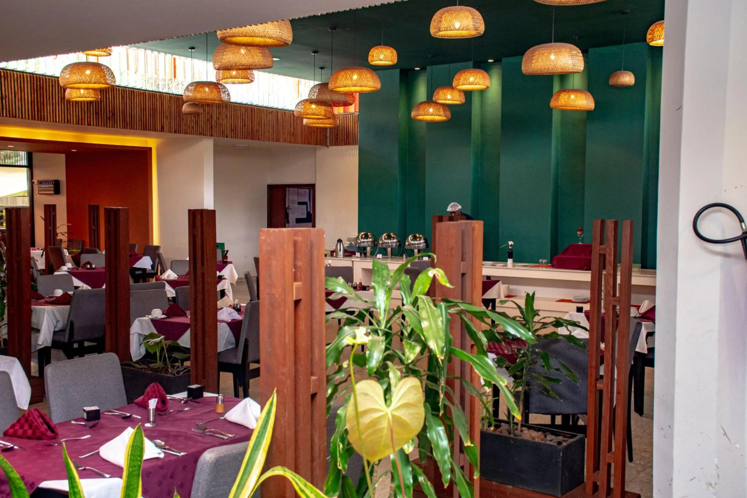 Restaurant/places to eat in Hotel Boulevard Nairobi, City Centre CBD