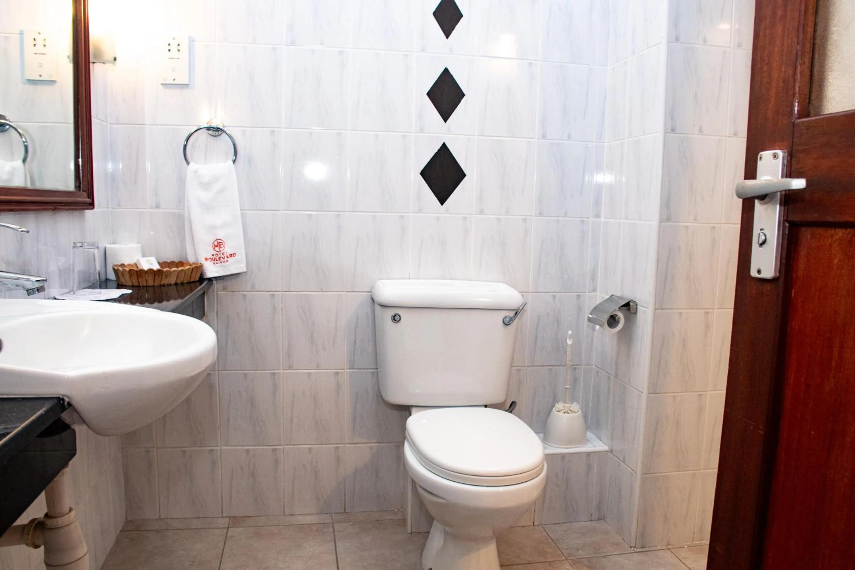 Toilet in Hotel Boulevard Nairobi, City Centre CBD