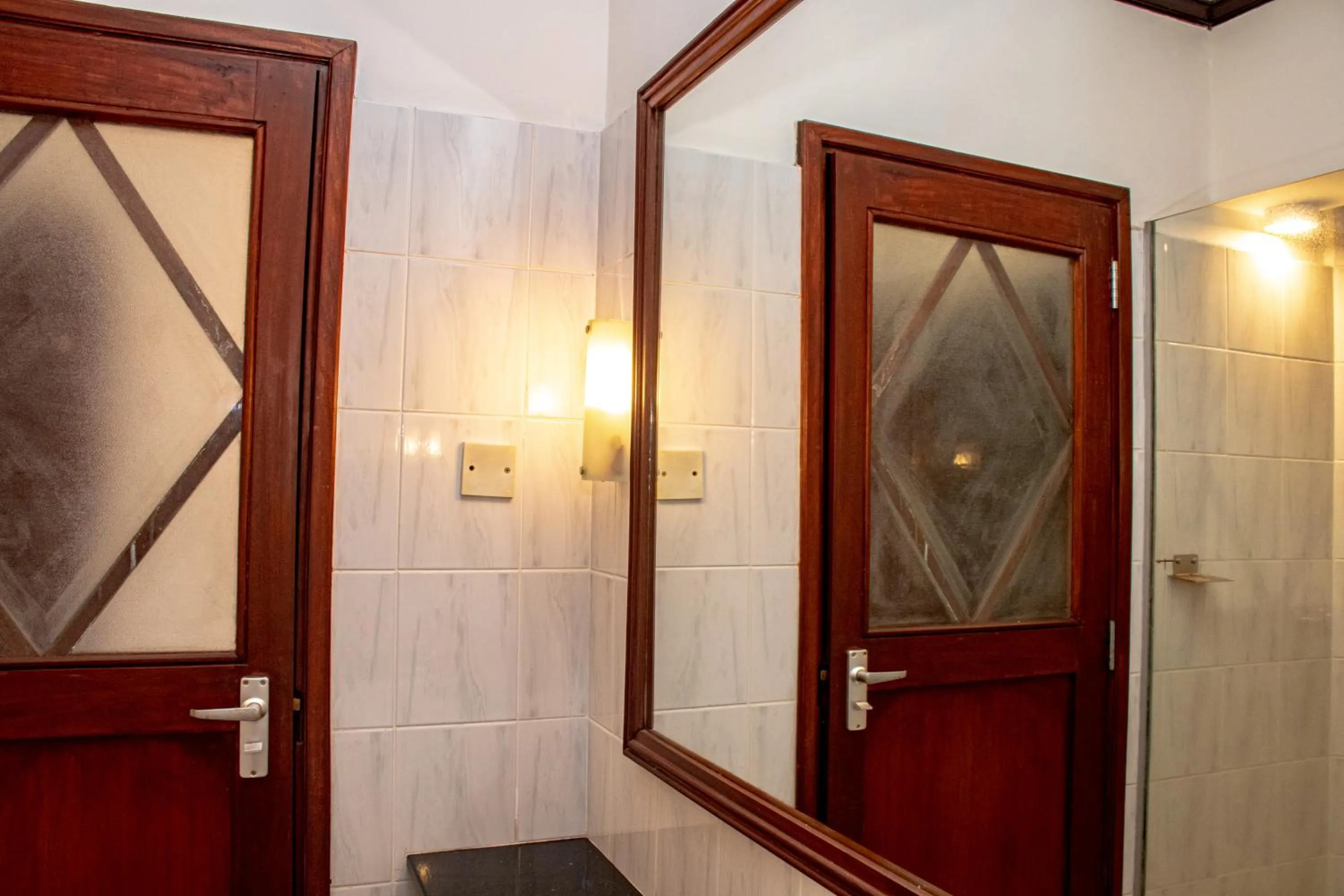 Bathroom in Hotel Boulevard Nairobi, City Centre CBD