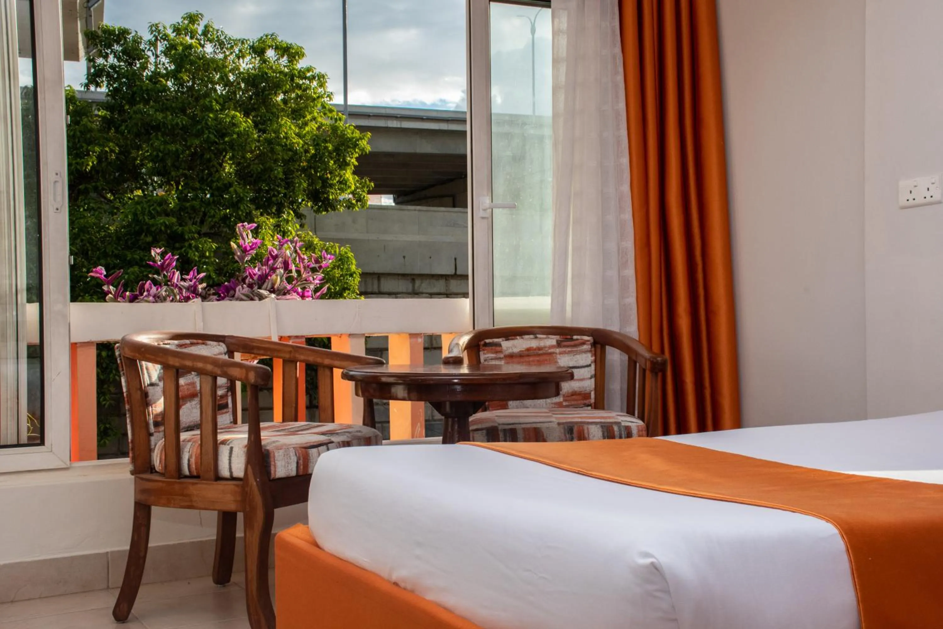 View (from property/room), Bed in Hotel Boulevard Nairobi, City Centre CBD