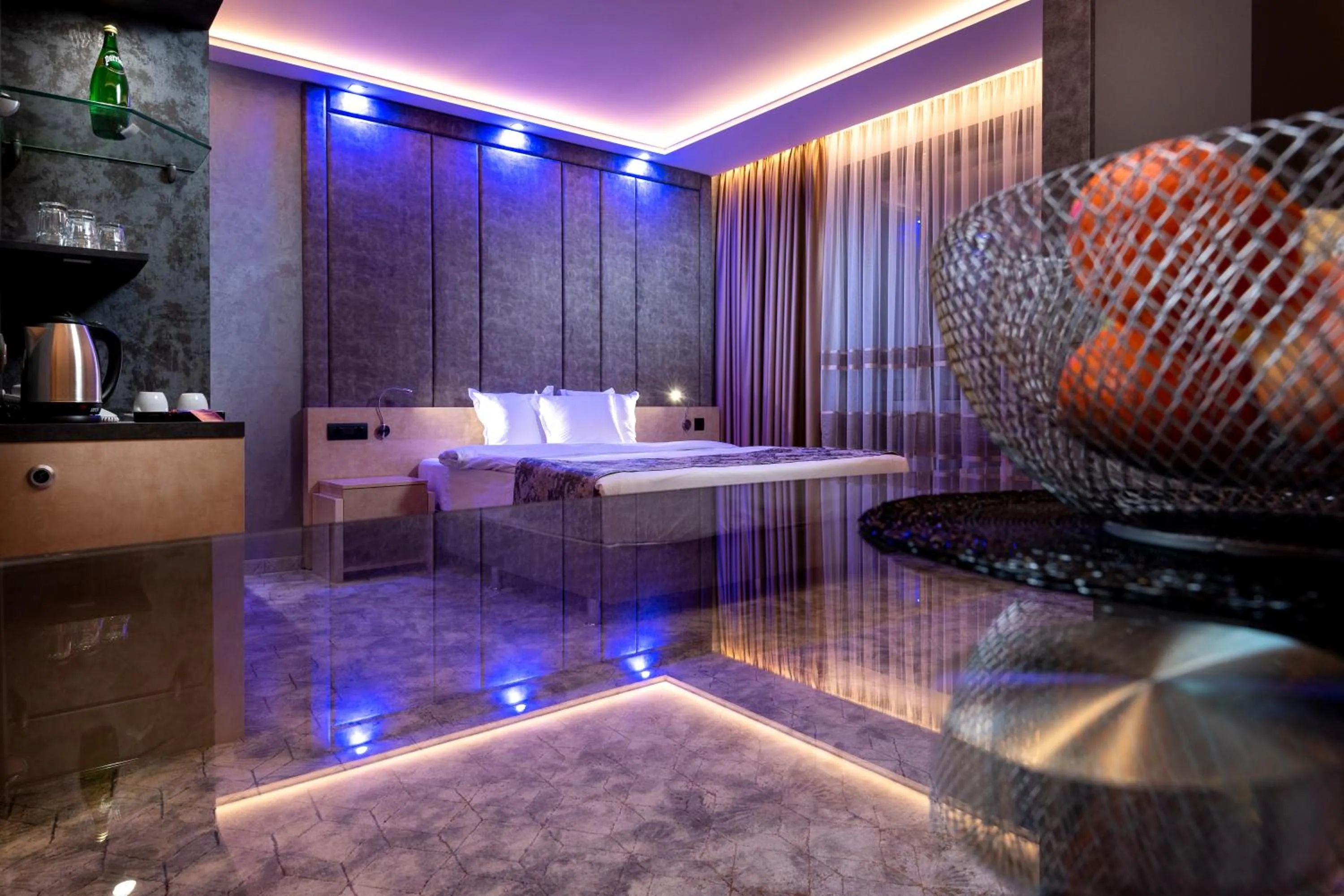 Photo of the whole room, Bed in National Palace Wine & Spa Hotel