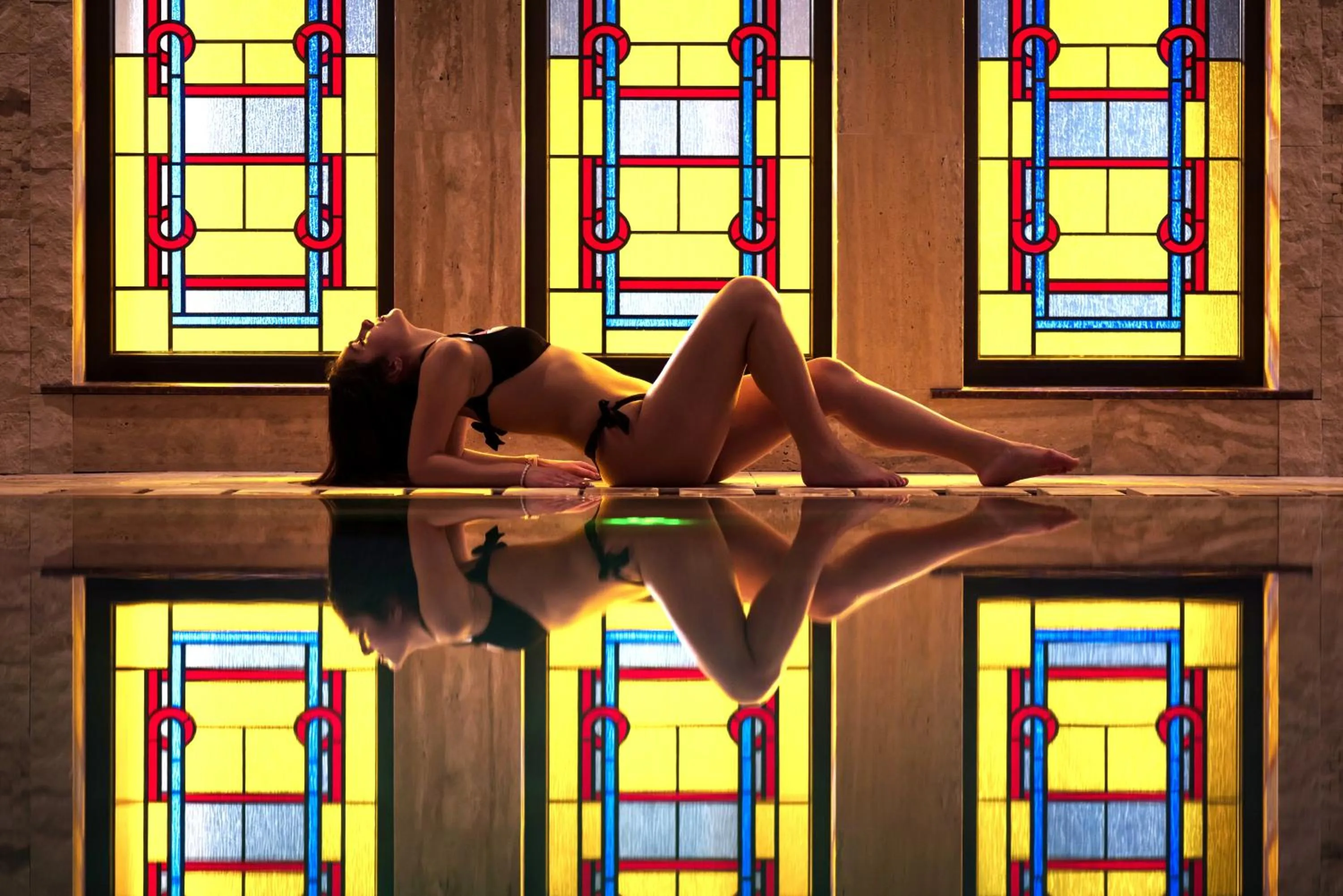 Swimming pool in National Palace Wine & Spa Hotel