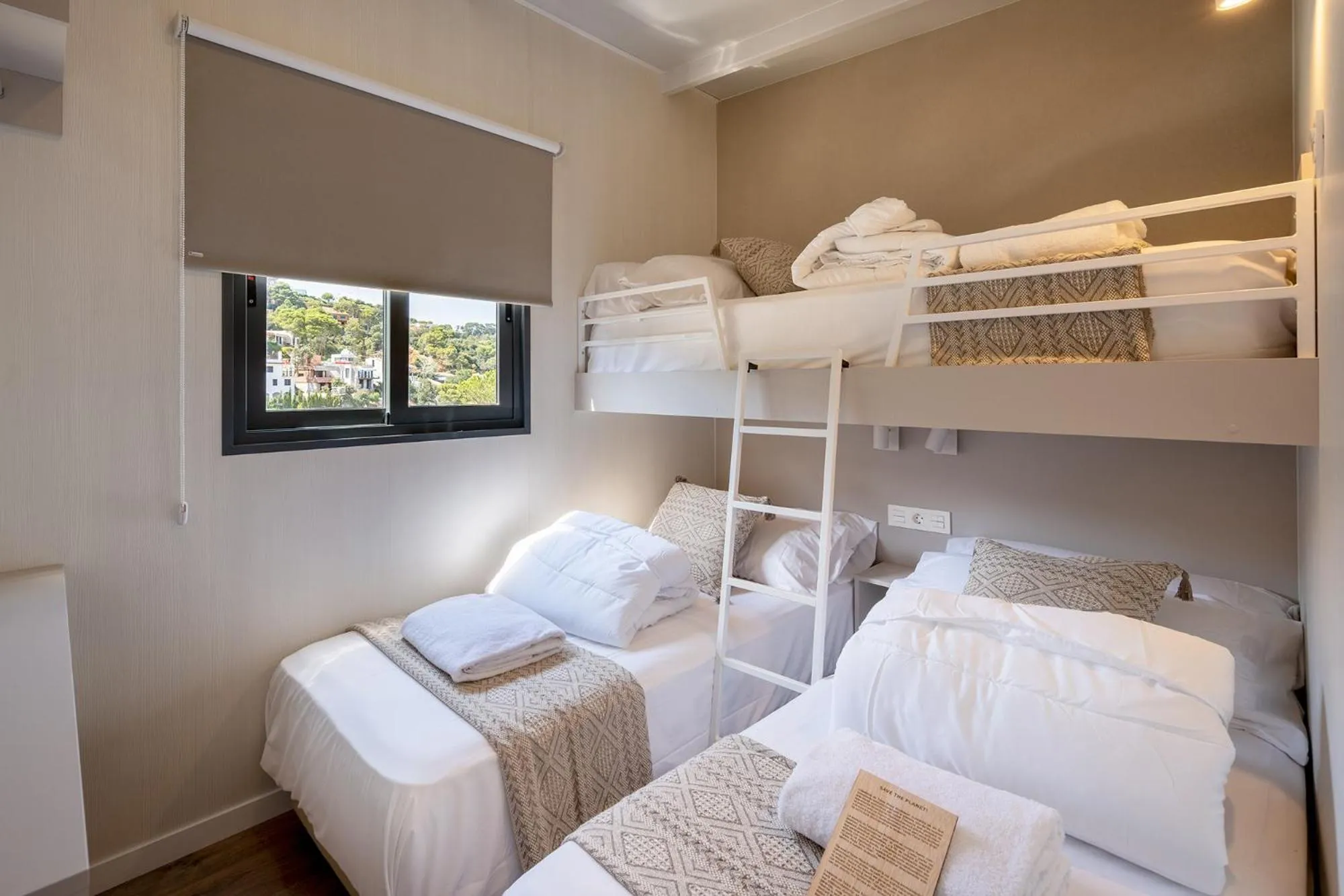 Bed in Talaia Plaza EcoResort Begur