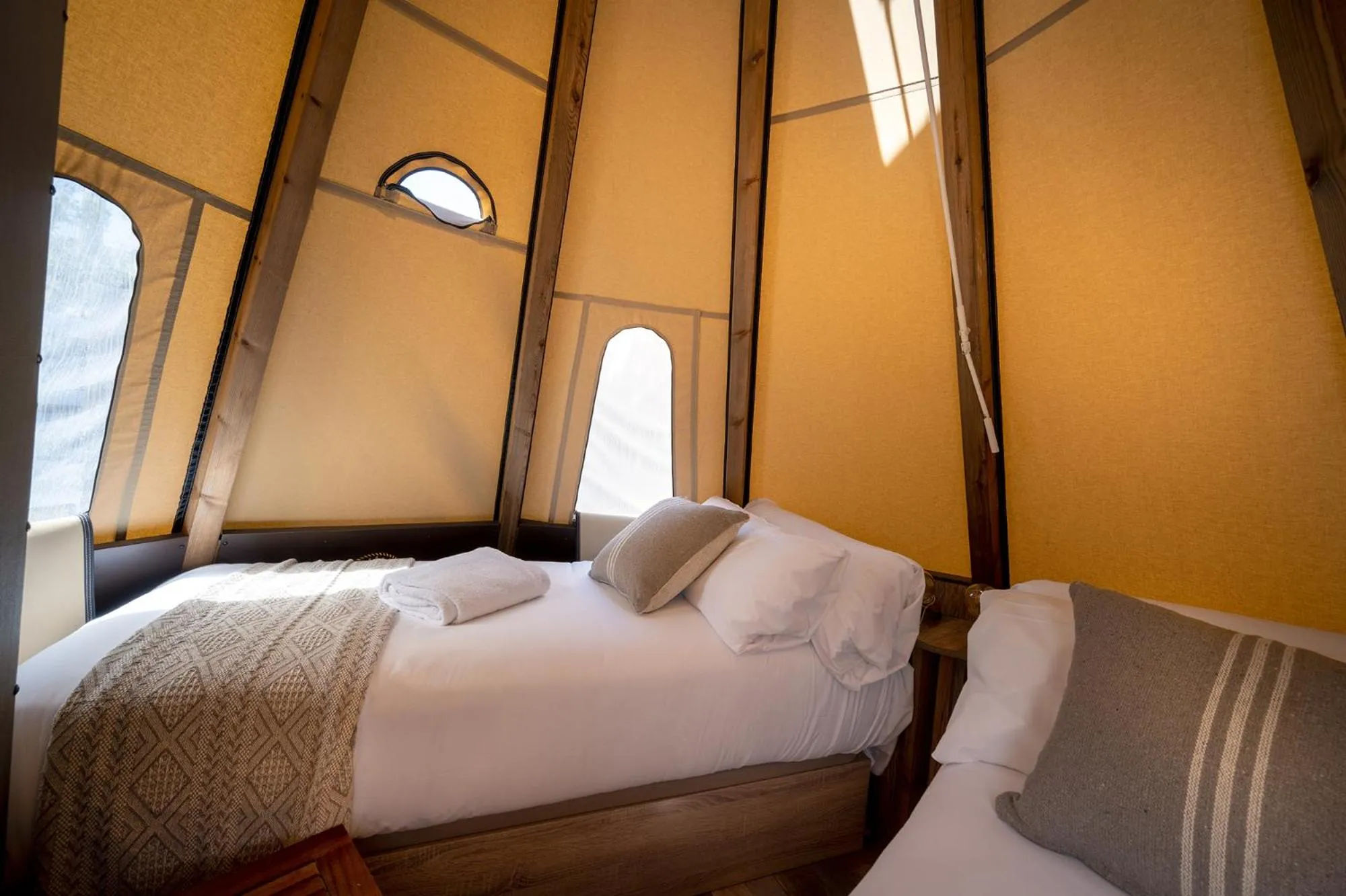 Bedroom, Bed in Talaia Plaza EcoResort Begur