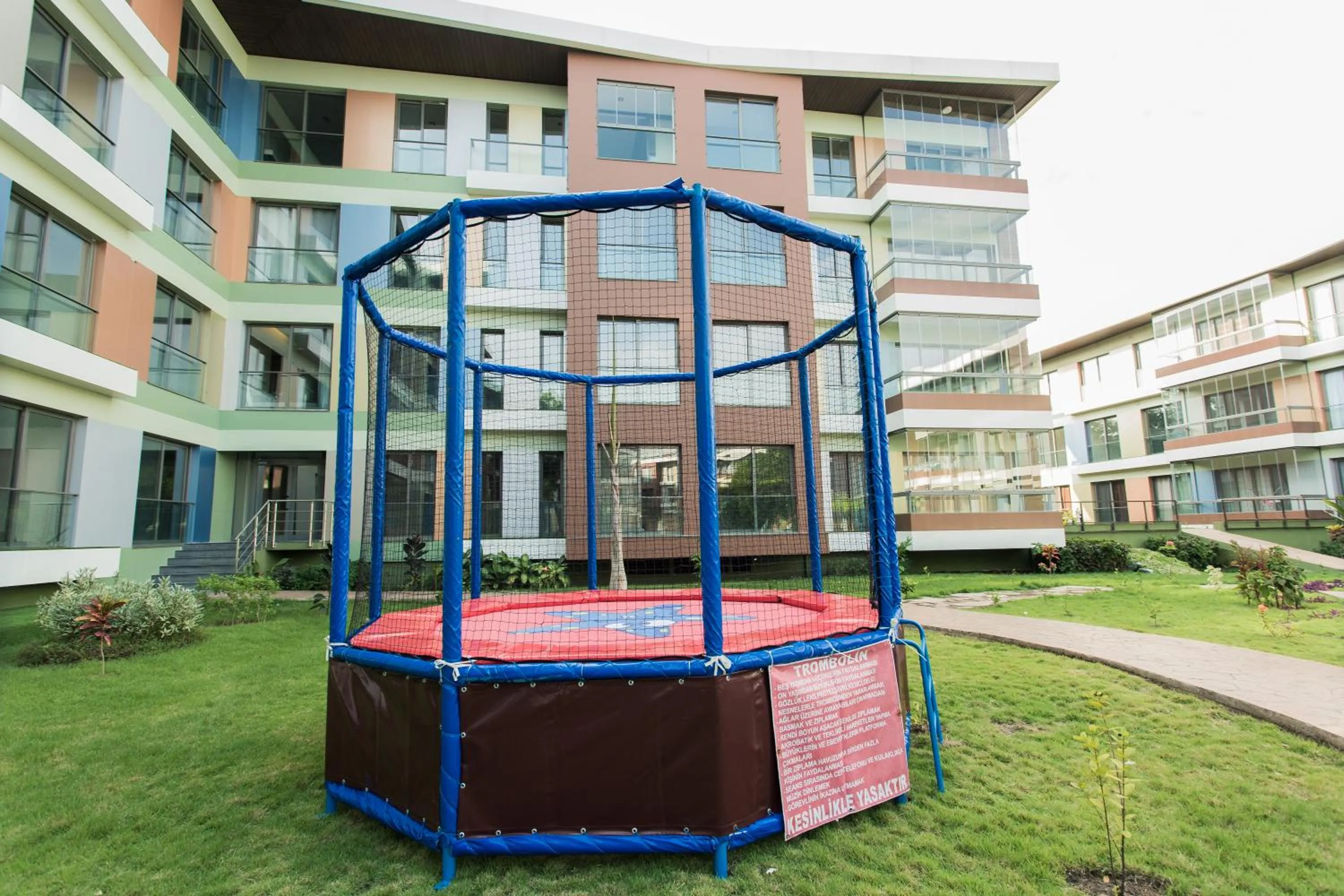 Children play ground in Accra Luxury Apartments @ Pearl