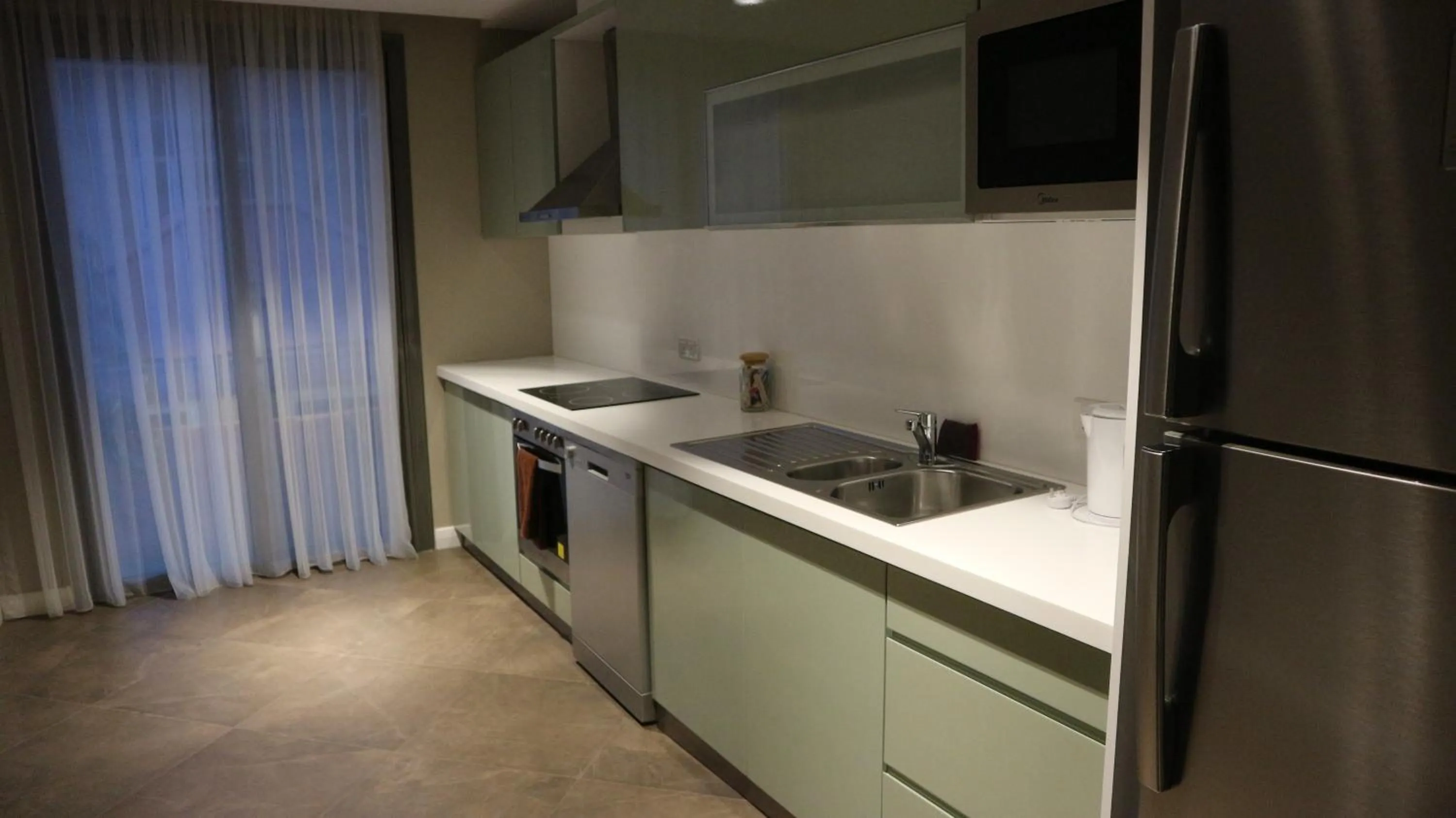 Kitchen or kitchenette in Accra Luxury Apartments @ Pearl