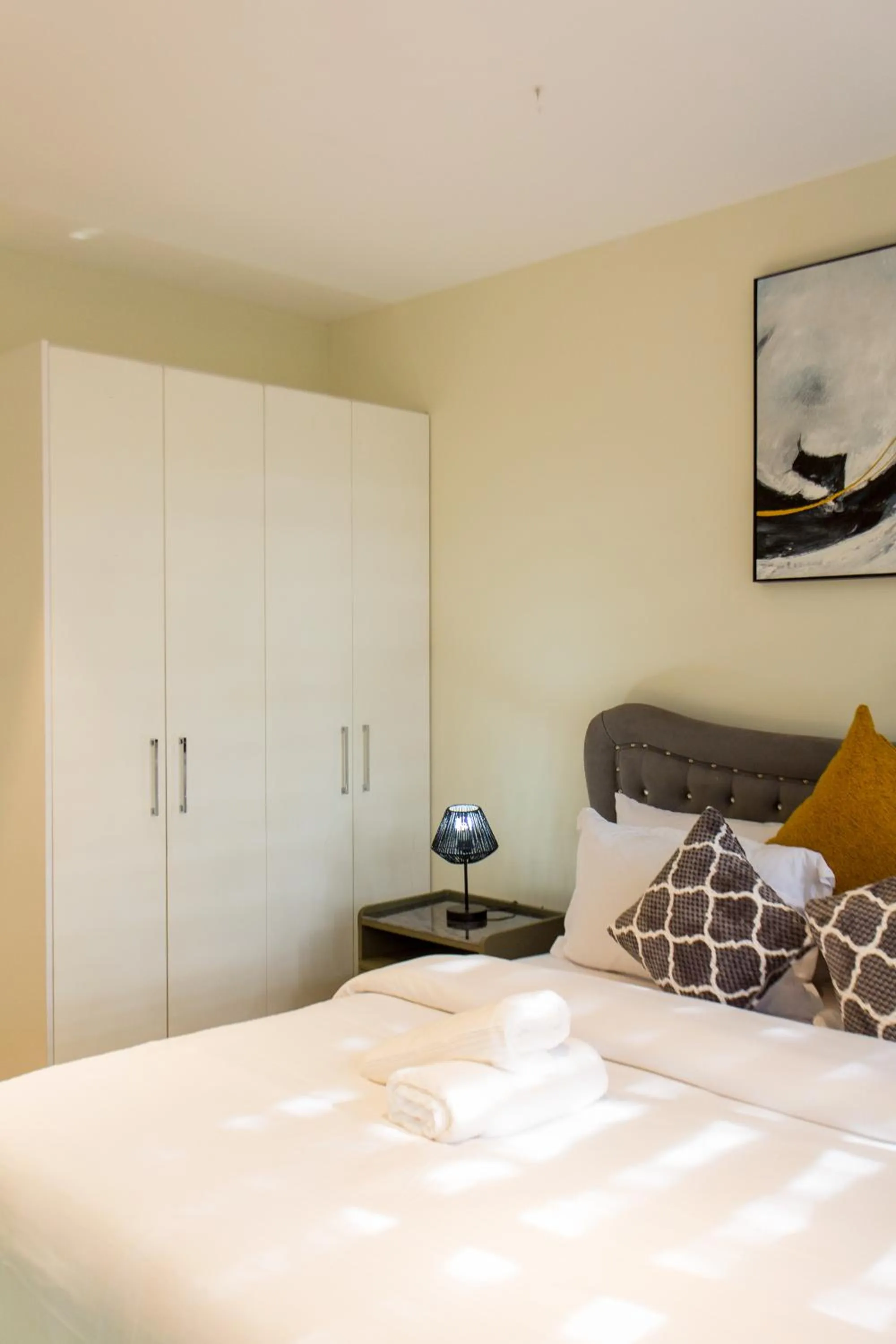 Bedroom, Bed in Accra Luxury Apartments @ Pearl