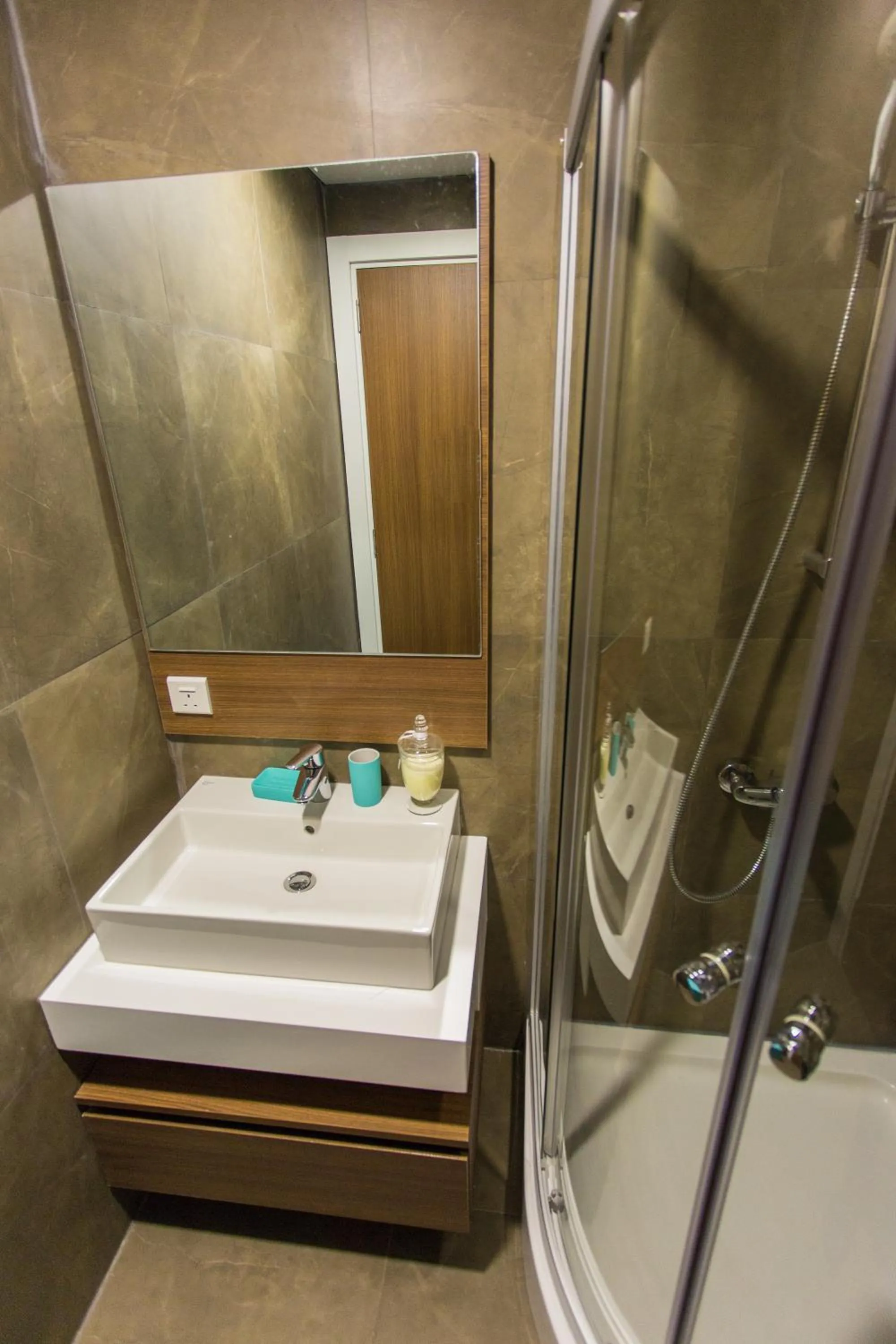 Bathroom in Accra Luxury Apartments @ Pearl