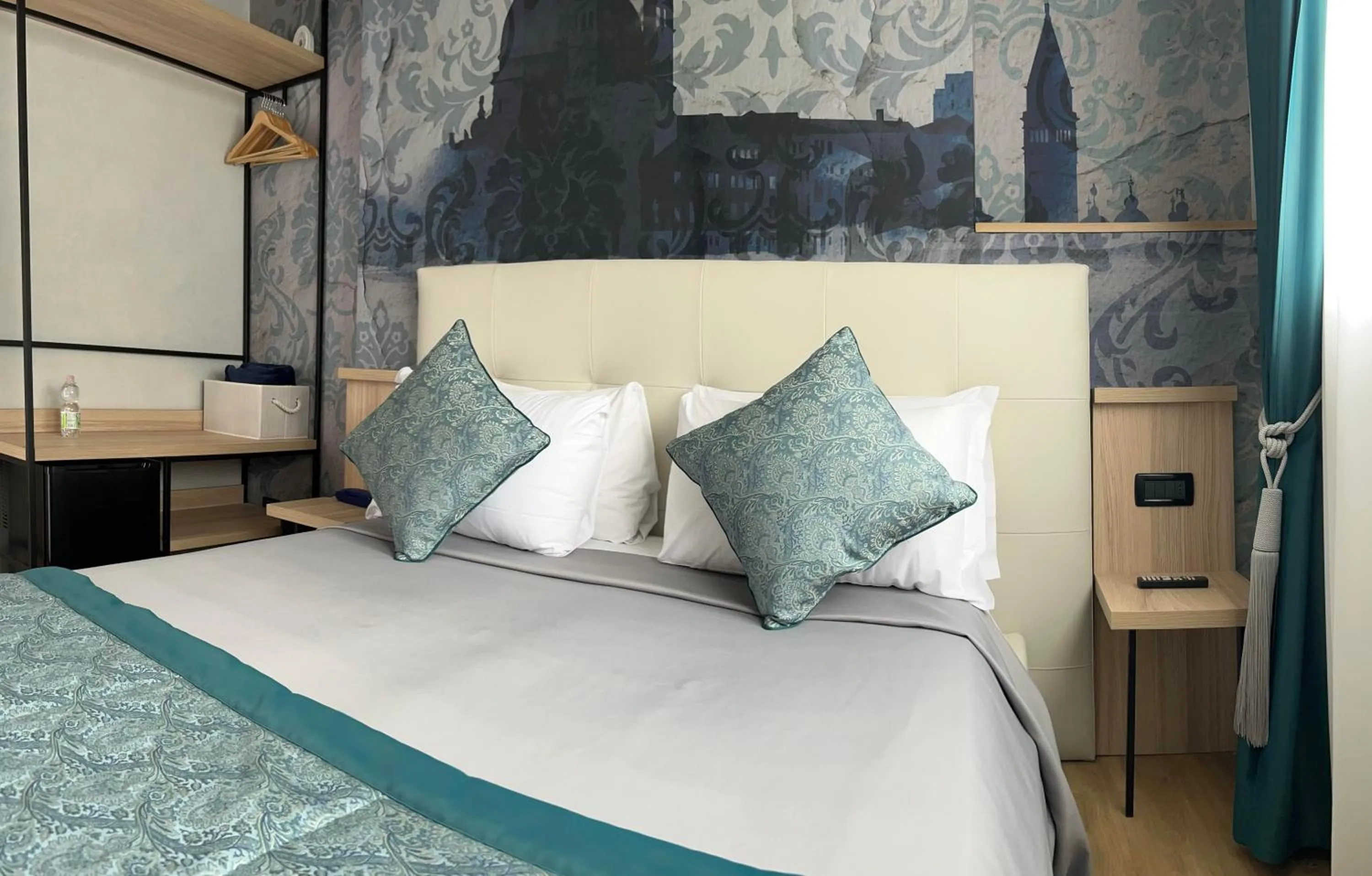 Bed in Hotel al Graspo de Ua