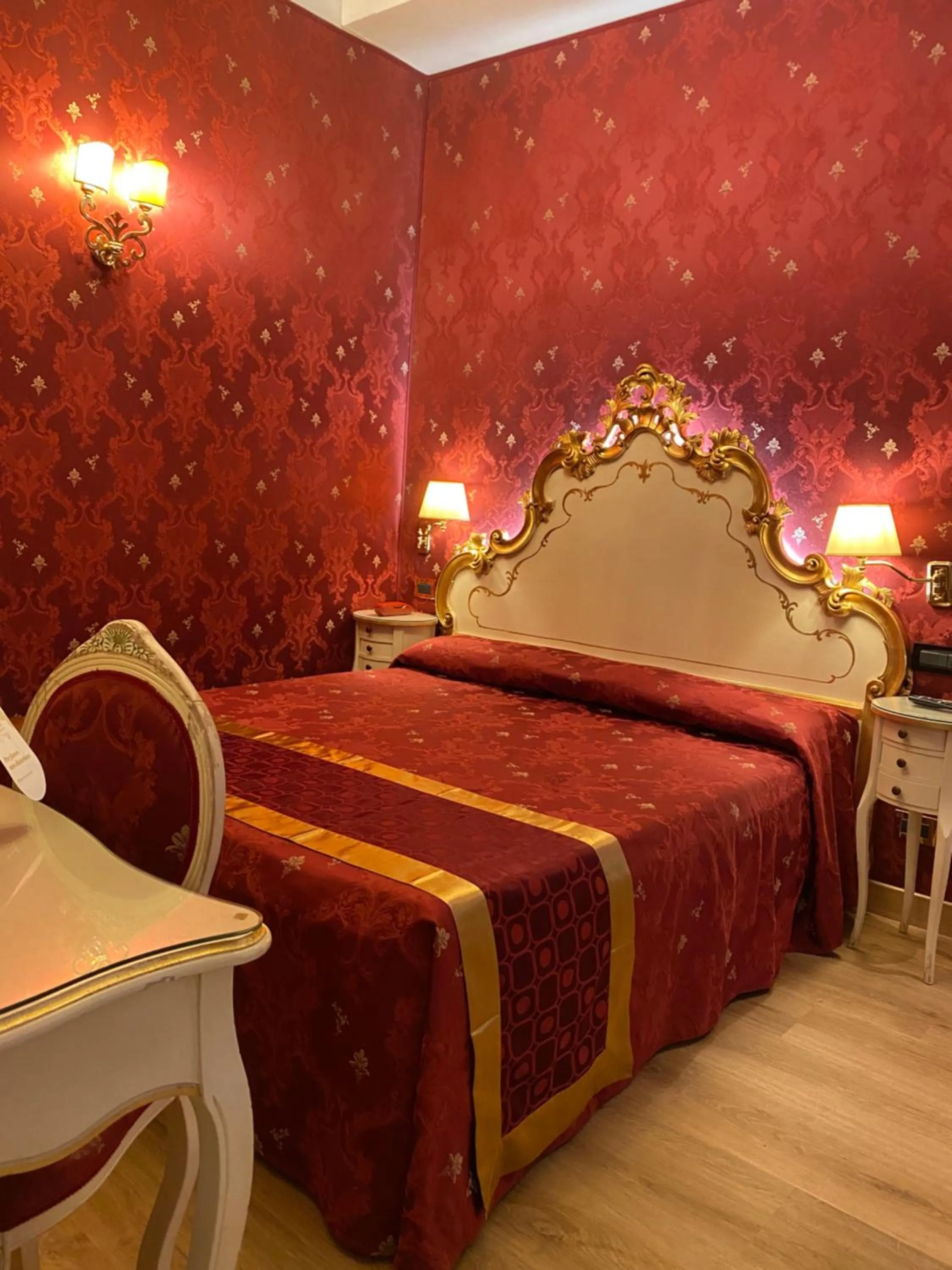 Bed in Hotel al Graspo de Ua