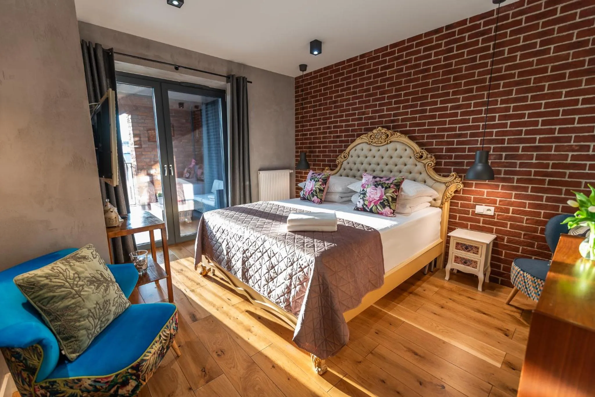 Bedroom, Bed in City Lights Kazimierz