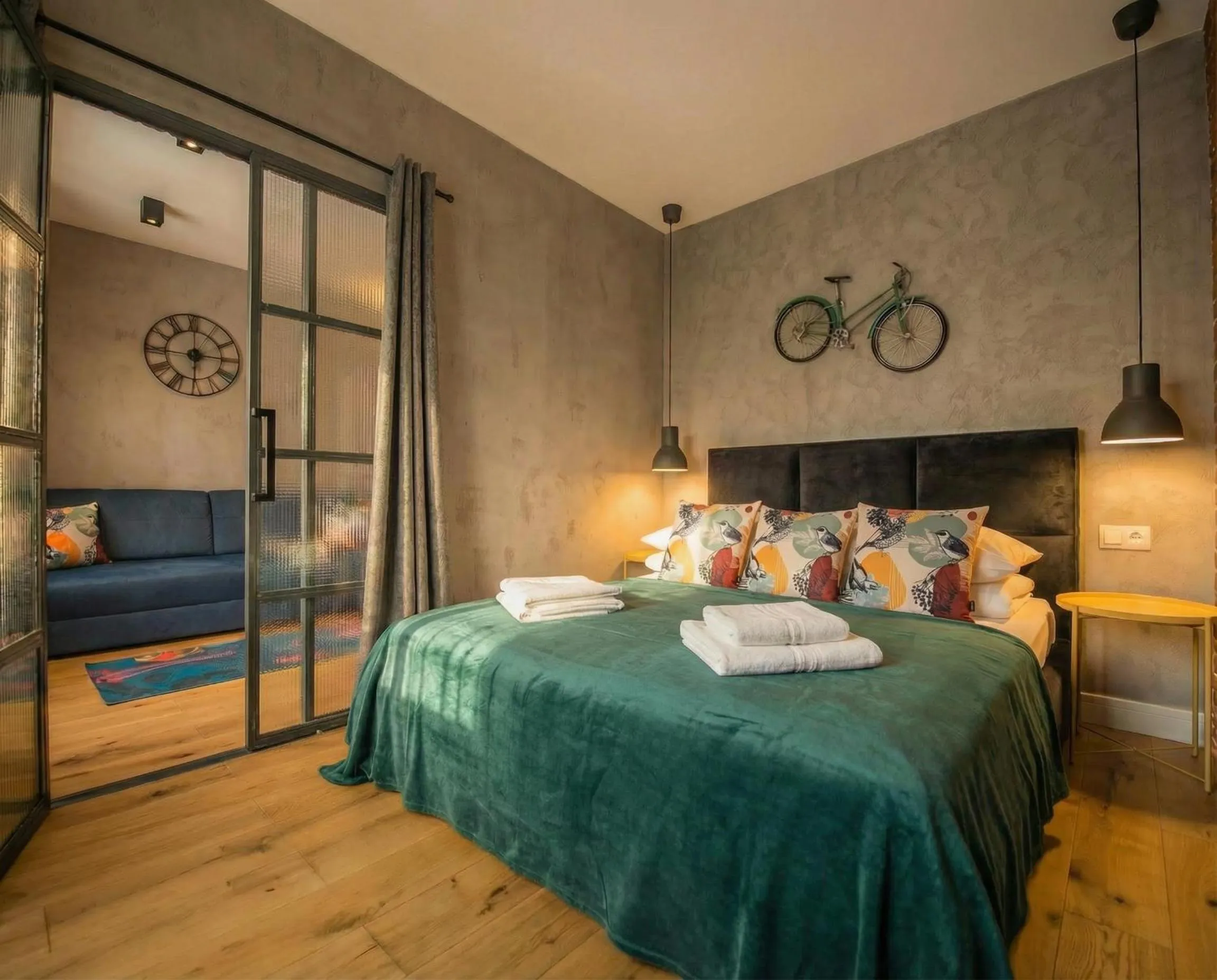 Bedroom, Bed in City Lights Kazimierz