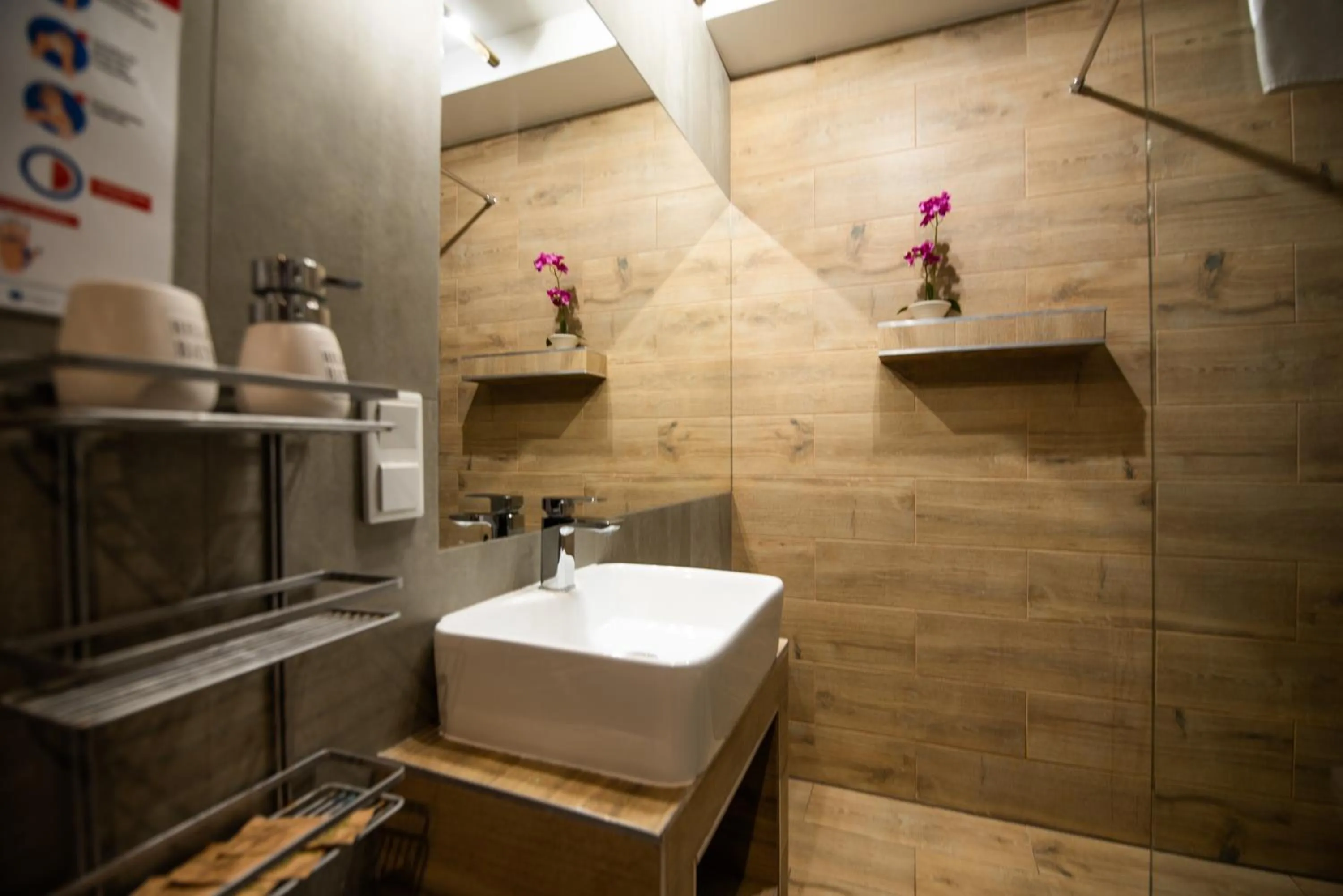 Bathroom in City Lights Kazimierz