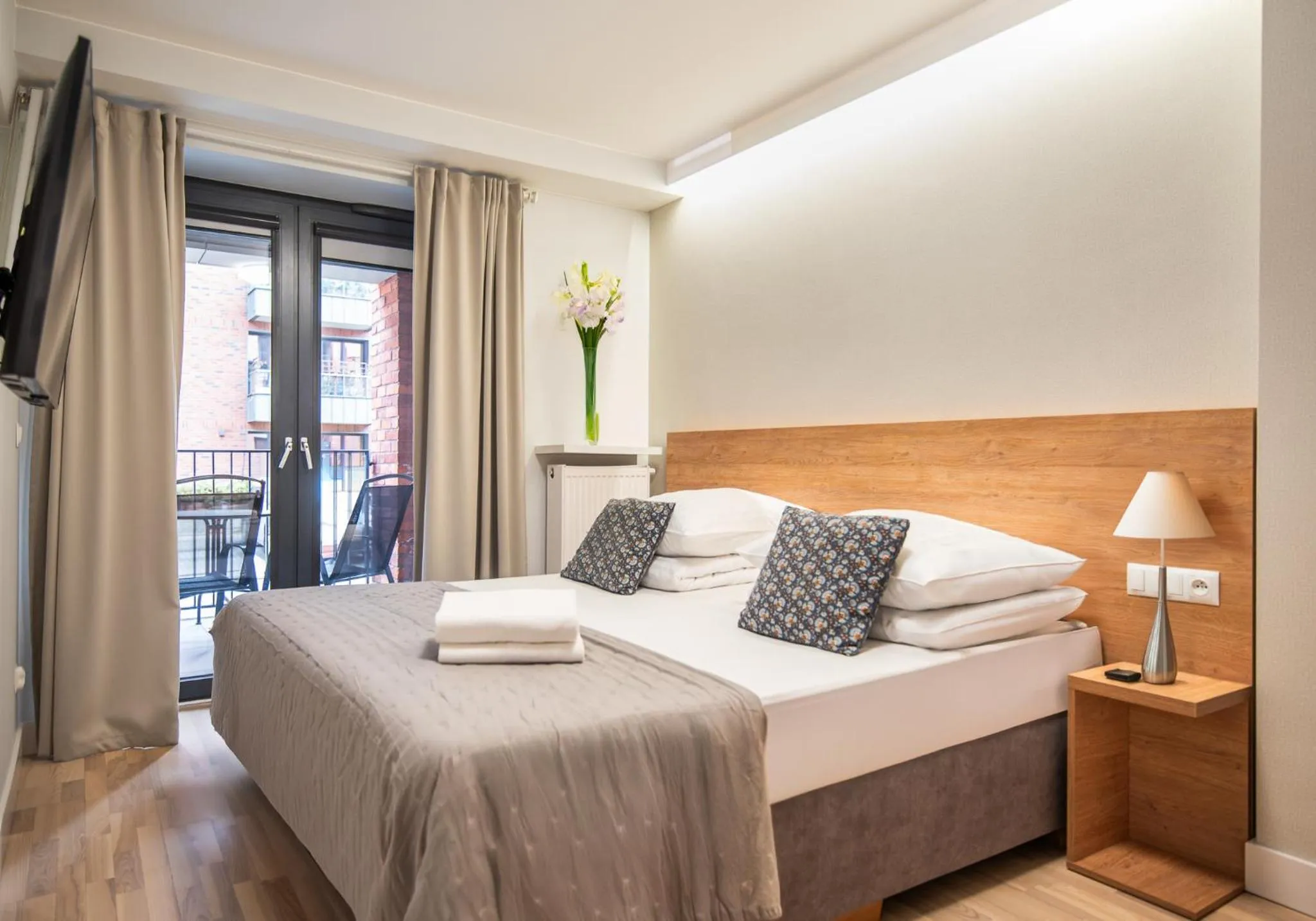 Bedroom, Bed in City Lights Kazimierz